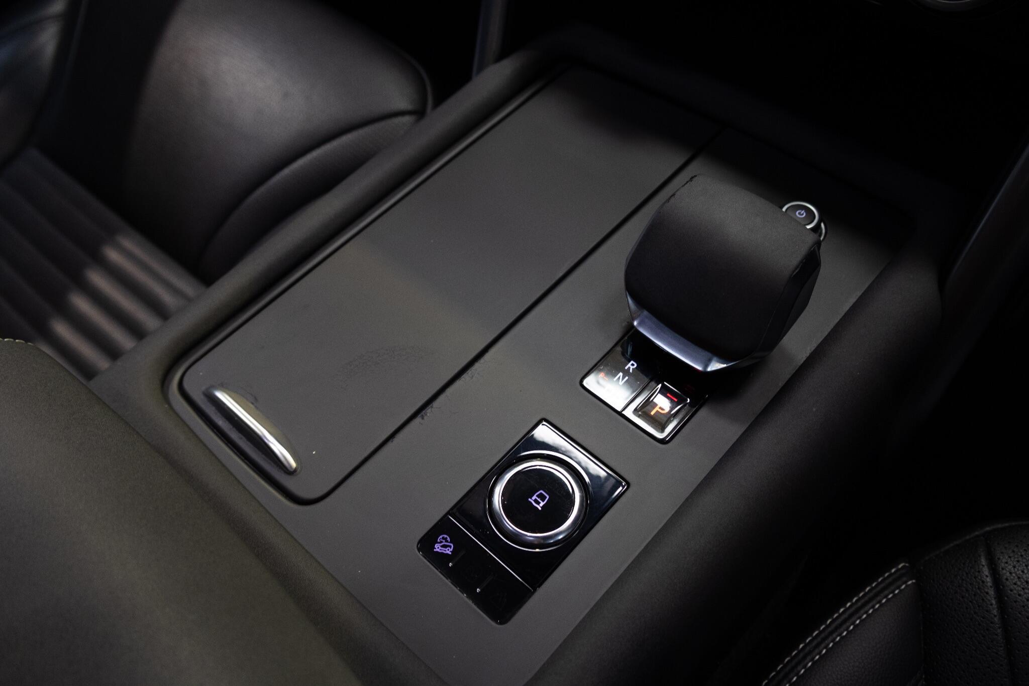 Land Rover Discovery - Image 32