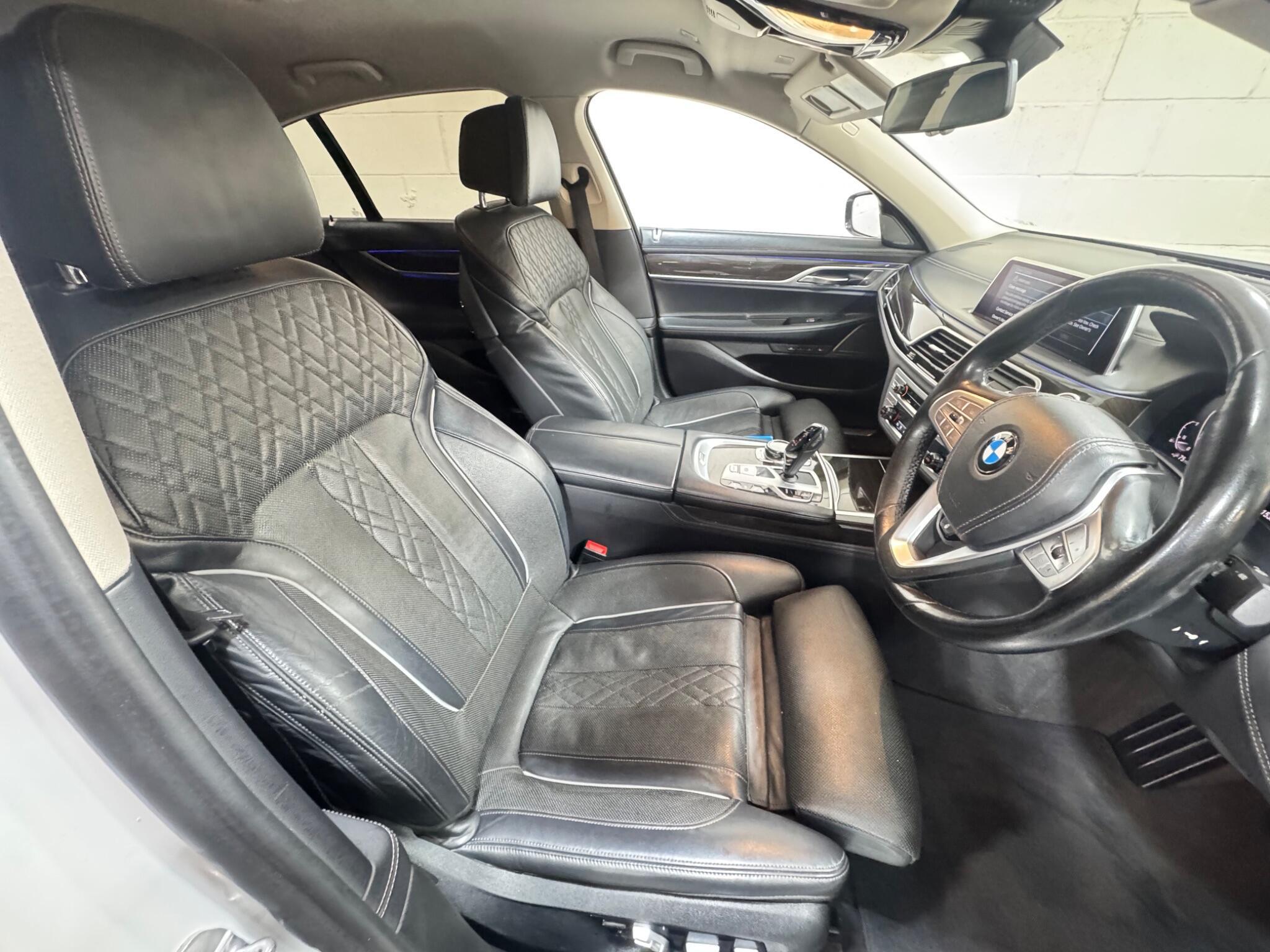 BMW 7 Series - Image 7