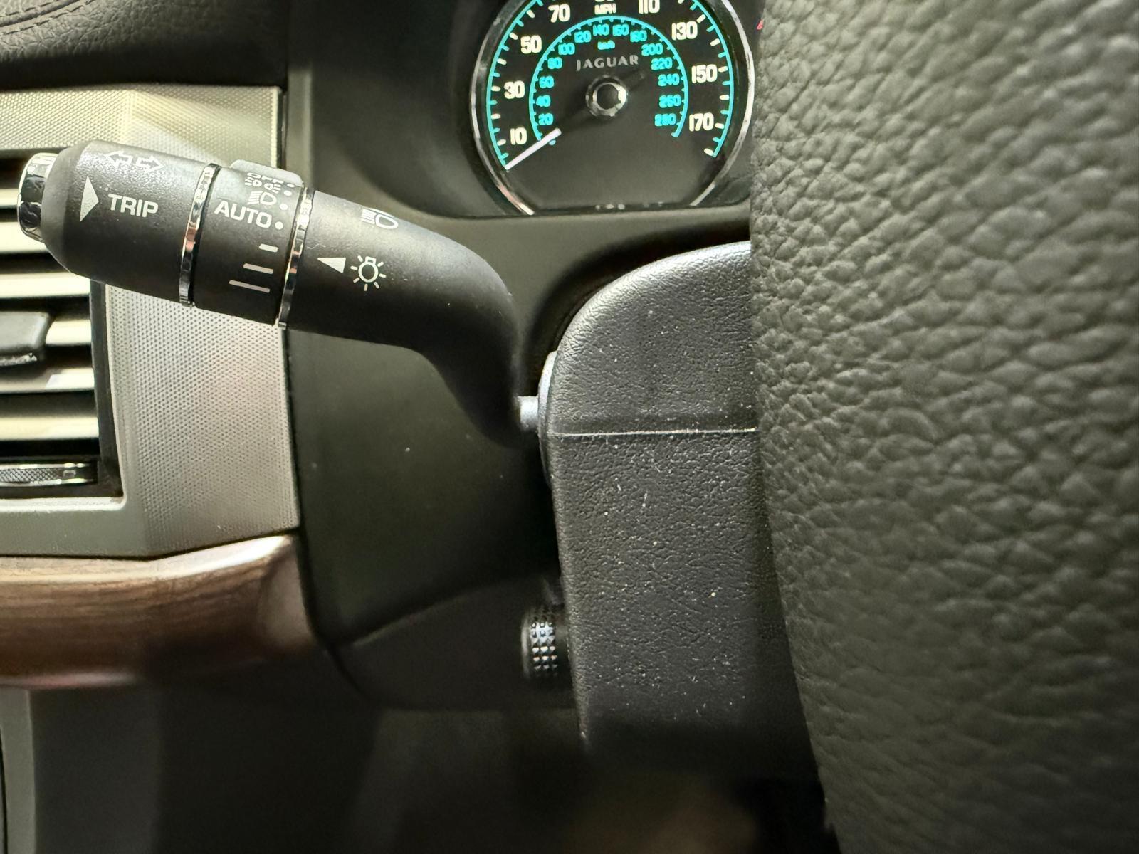 Jaguar XF - Image 7