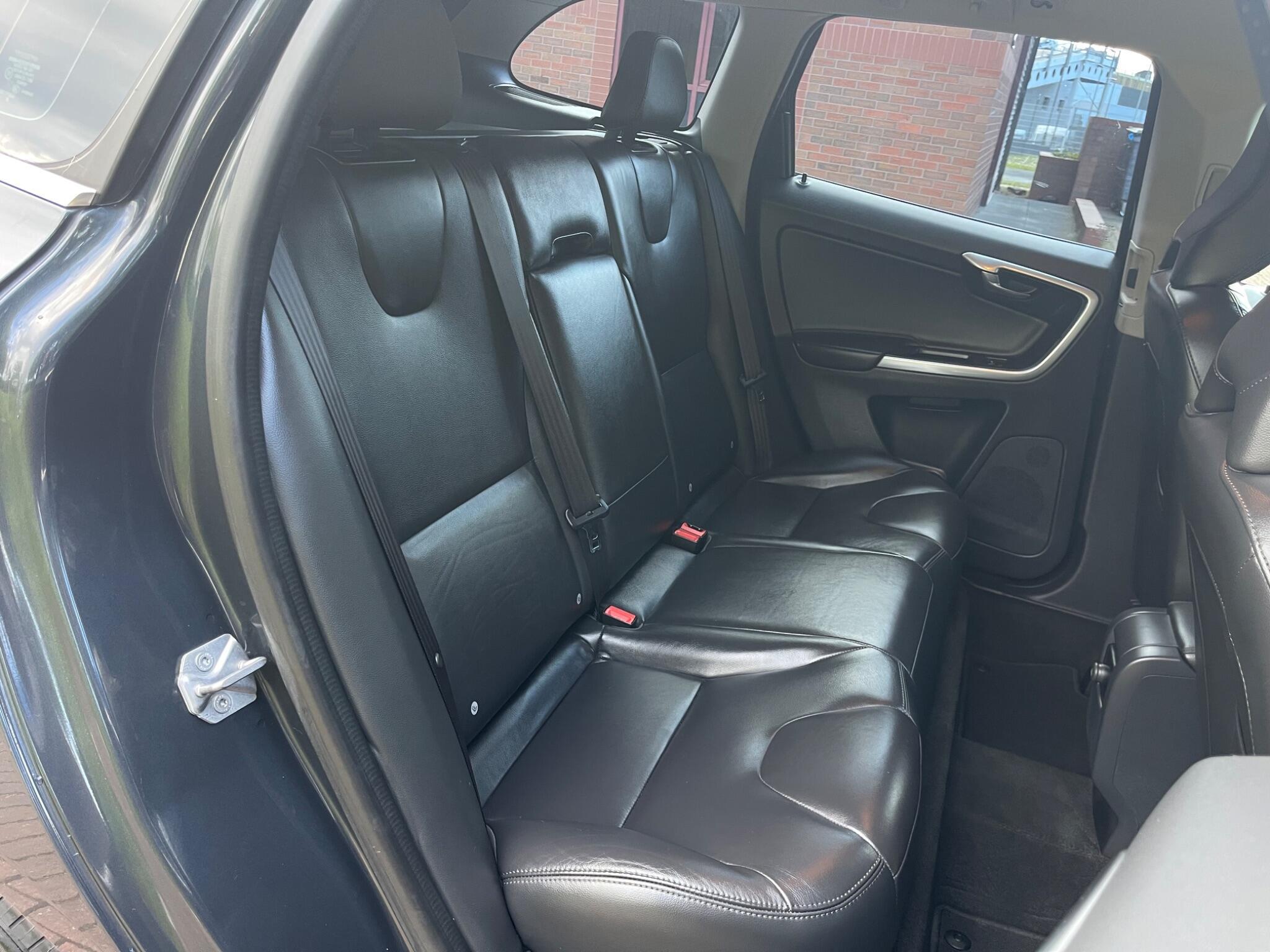 Volvo XC60 - Image 45