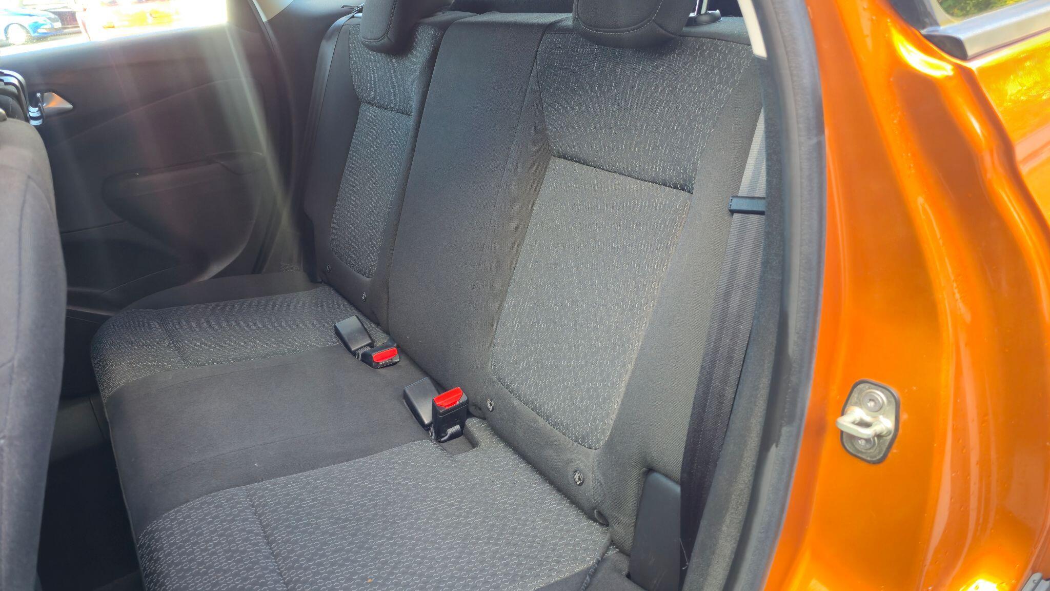 Vauxhall Crossland X - Image 12