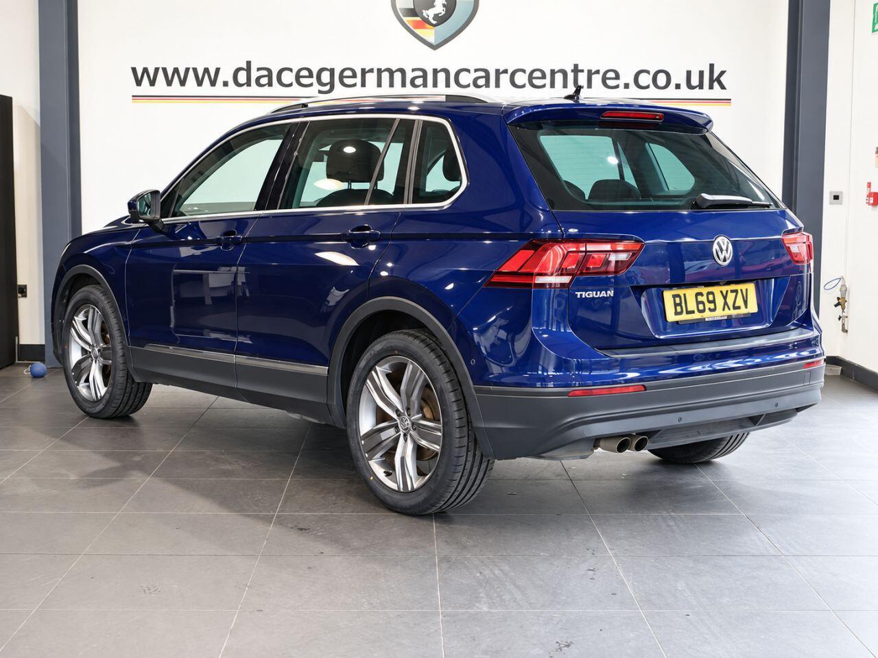 Volkswagen Tiguan - Image 8