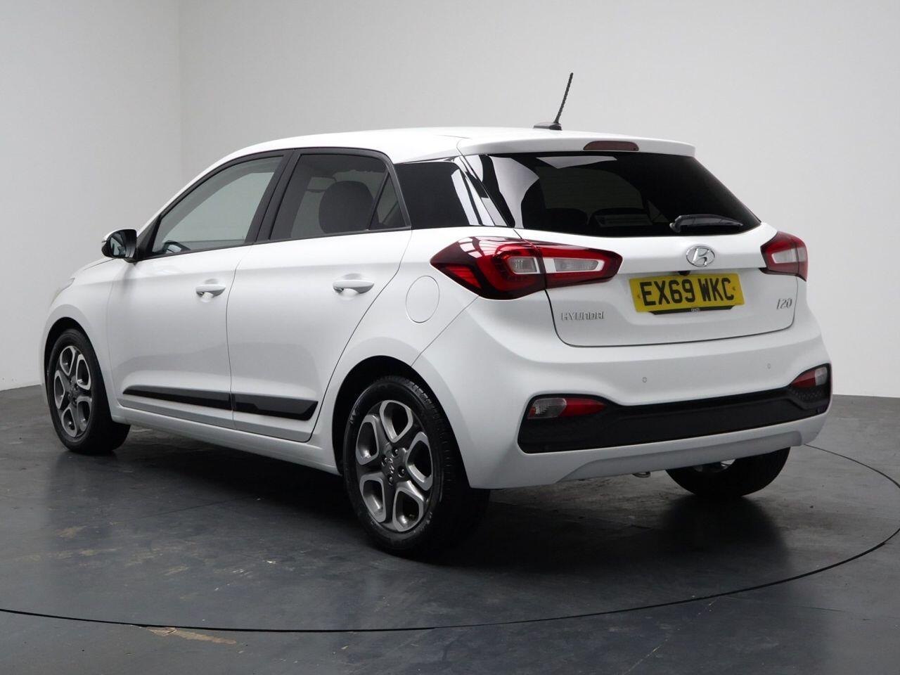 Hyundai i20 - Image 12