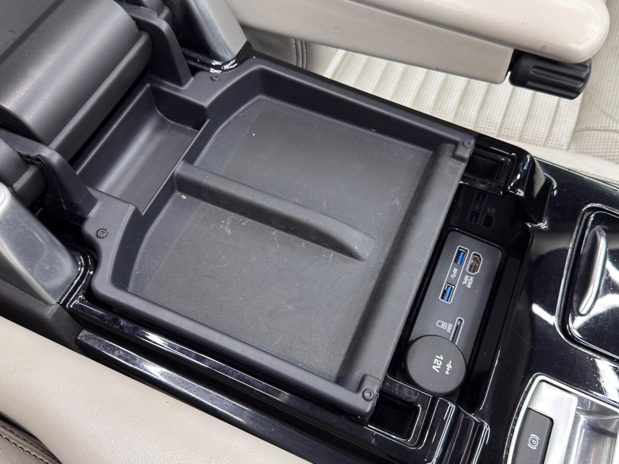 Land Rover Discovery - Image 25