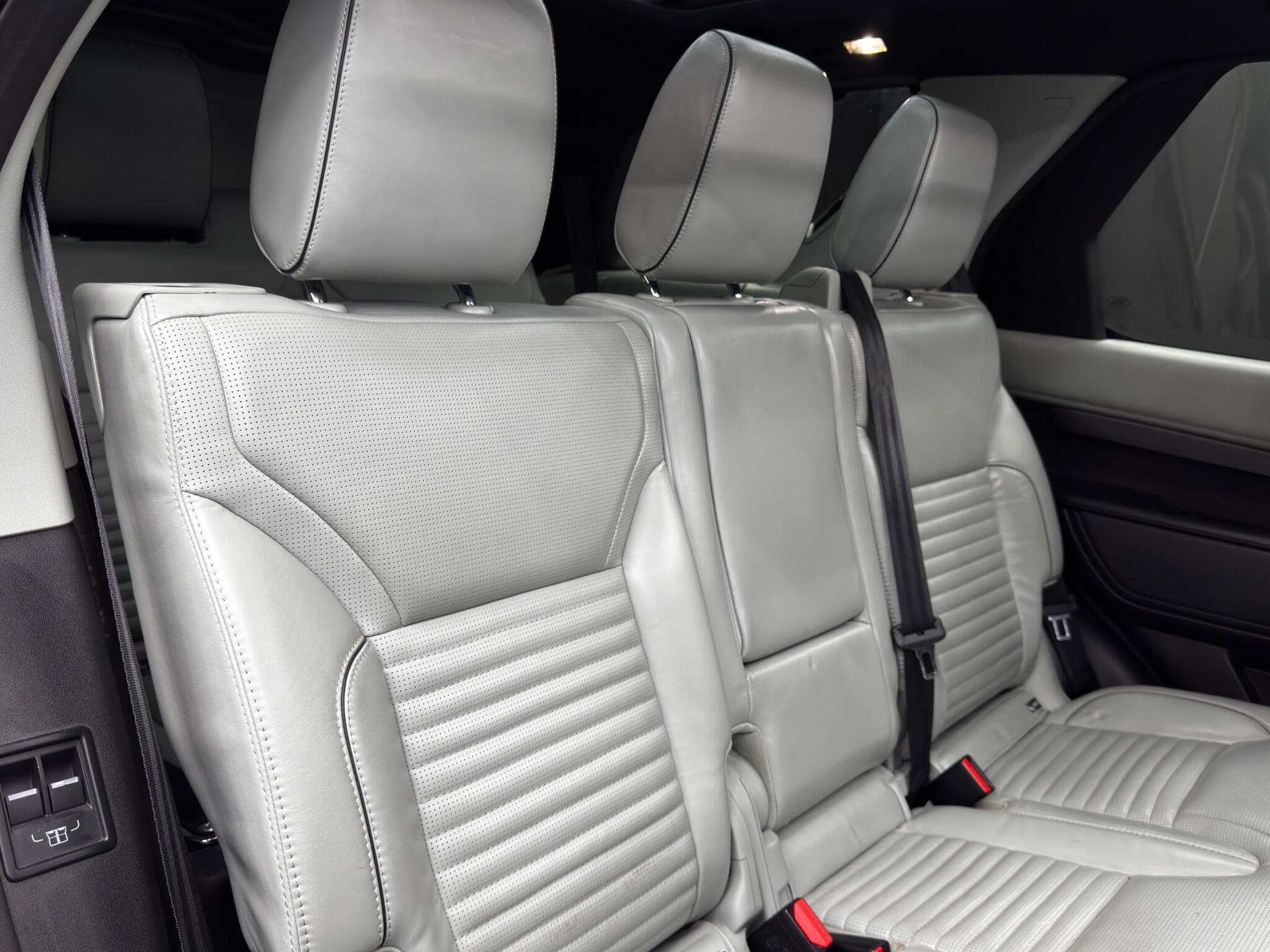 Land Rover Discovery - Image 15
