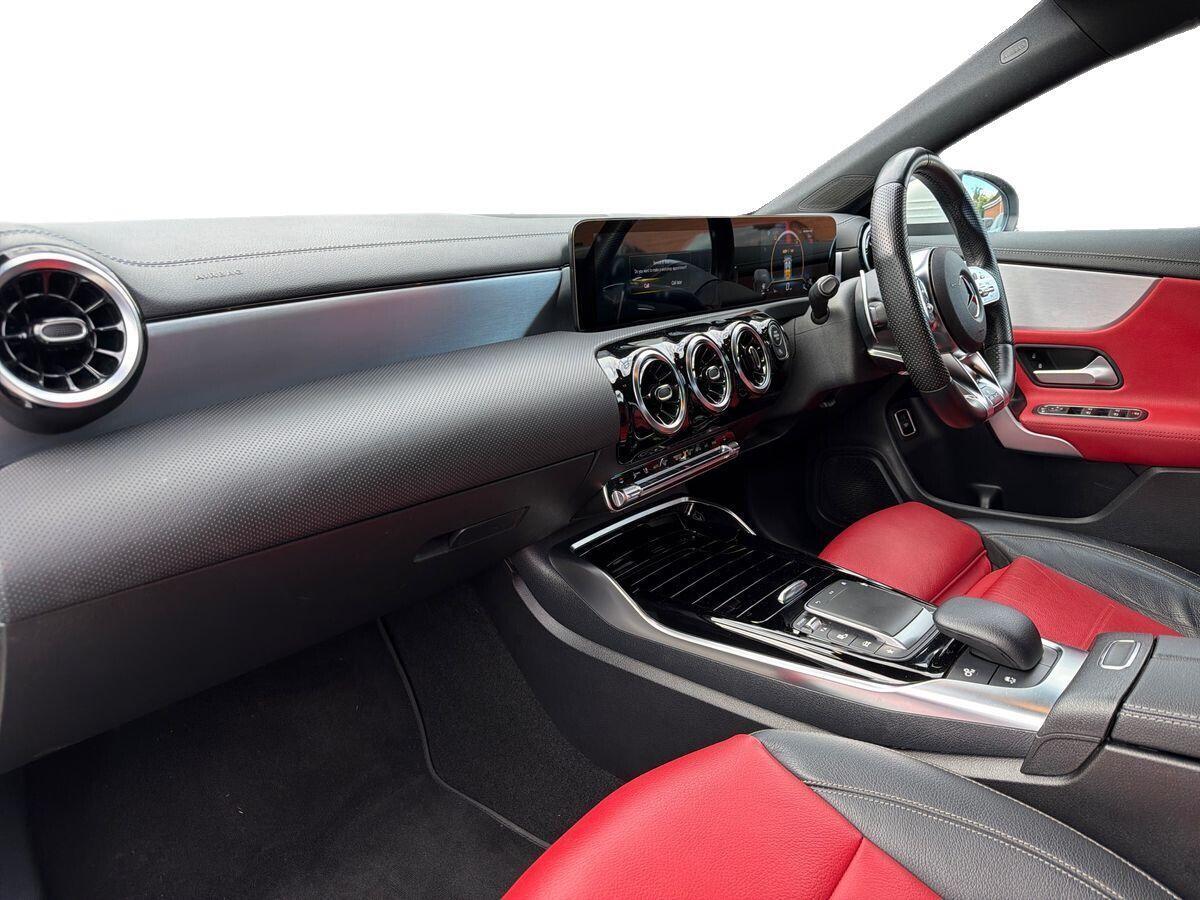 Mercedes CLA - Image 19