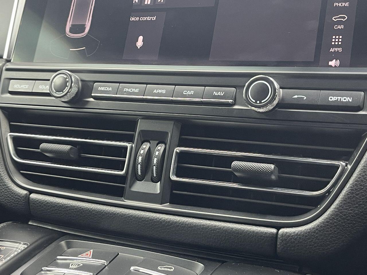 Porsche Macan - Image 45