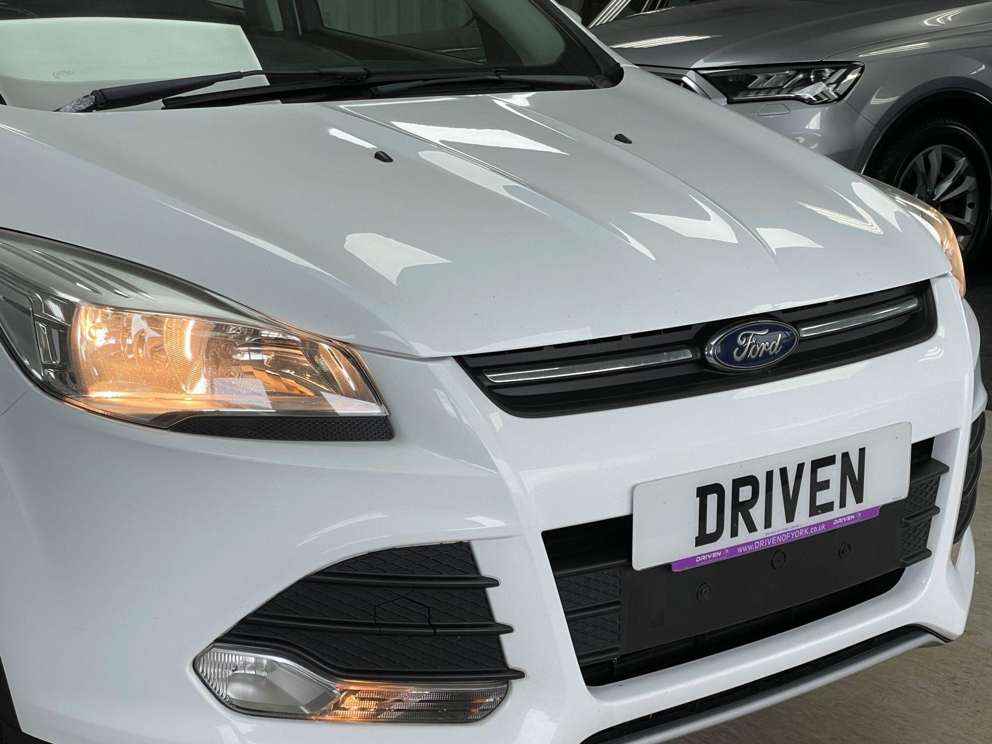 Ford Kuga - Image 4