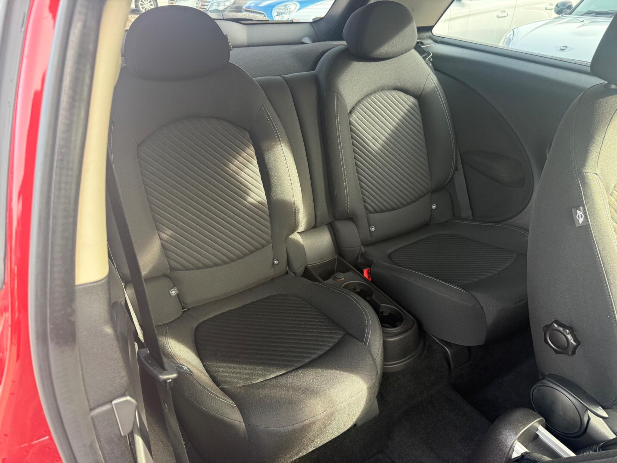 MINI Paceman - Image 14
