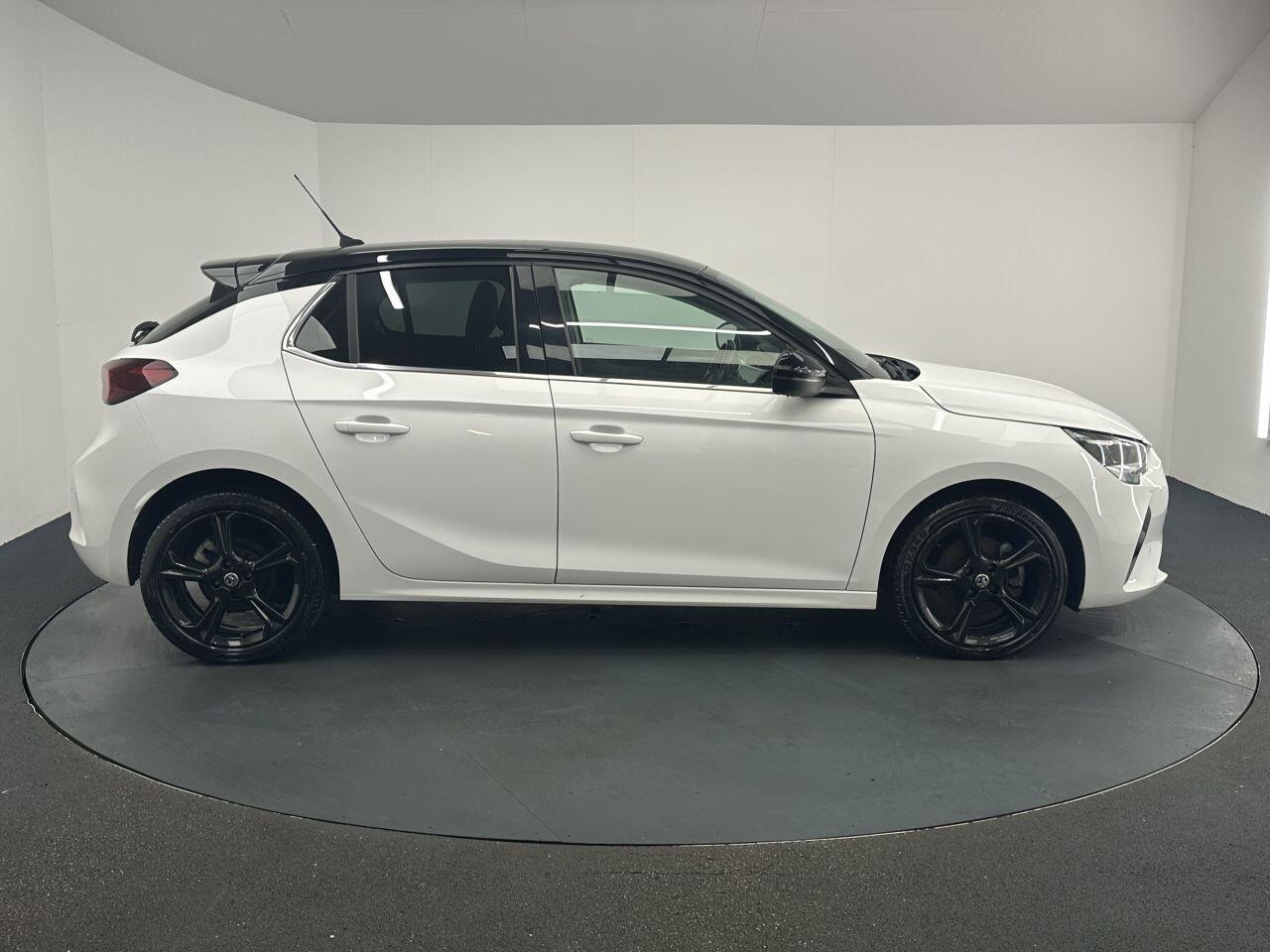 Vauxhall Corsa - Image 11