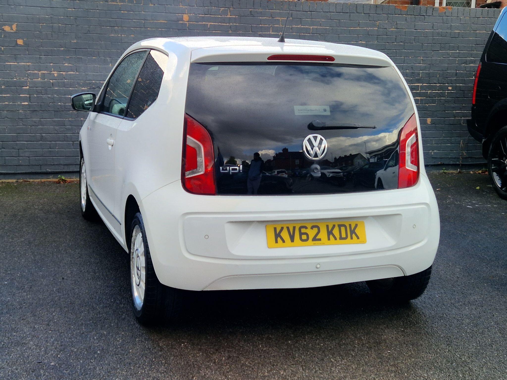 Volkswagen up! - Image 8
