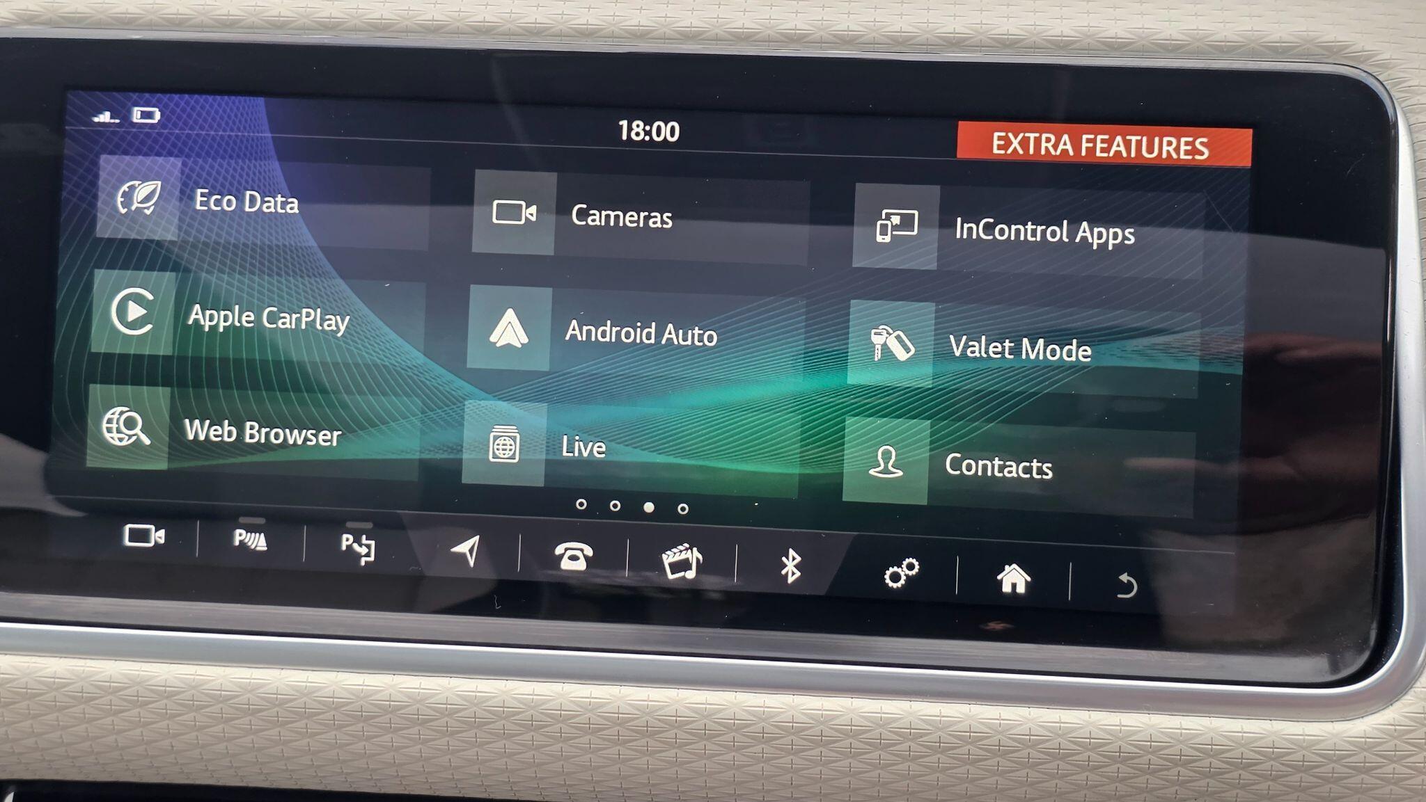 Land Rover Range Rover Velar - Image 37