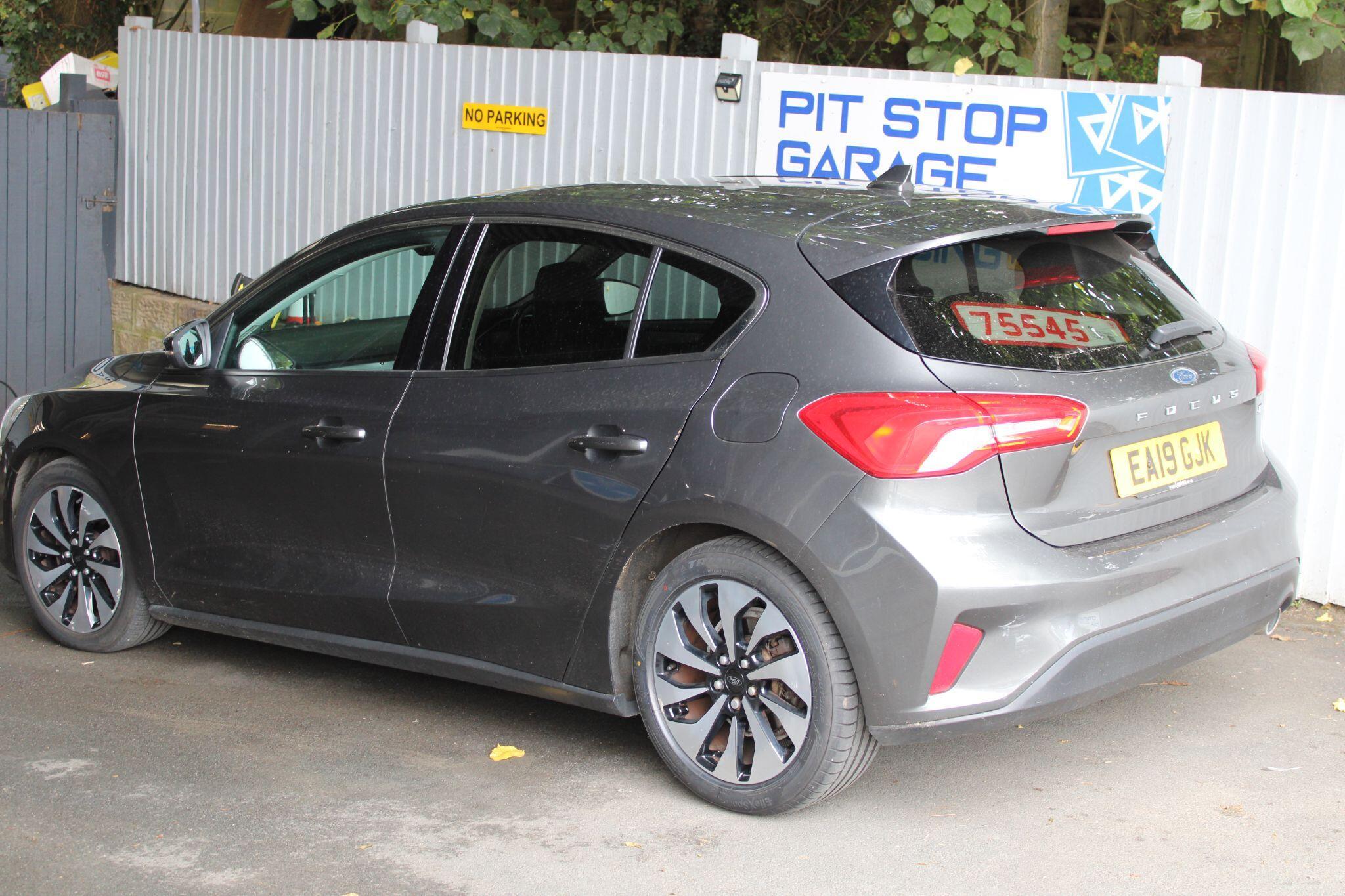 Ford Focus - Image 3