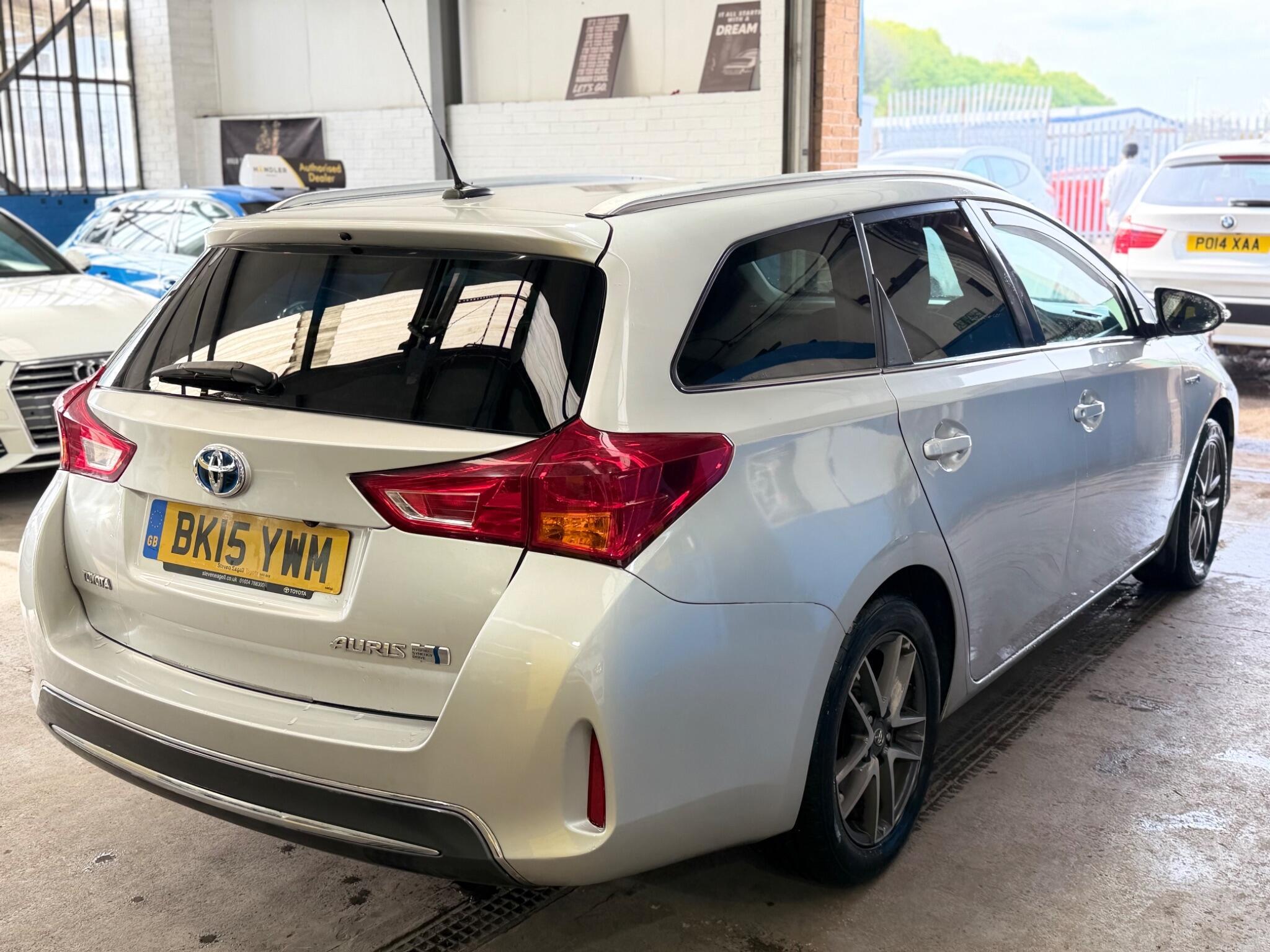 Toyota Auris - Image 8