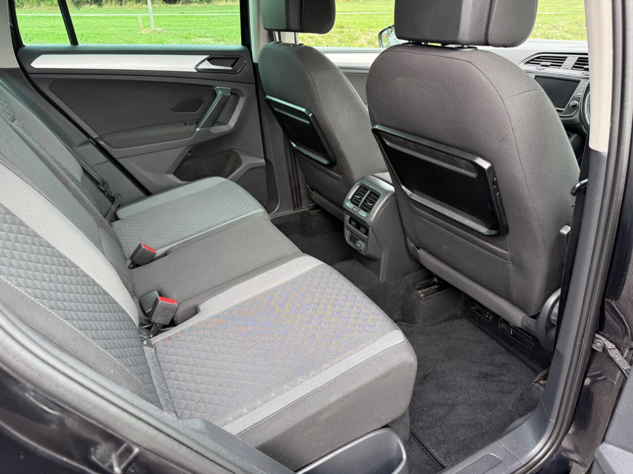 Volkswagen Tiguan - Image 19