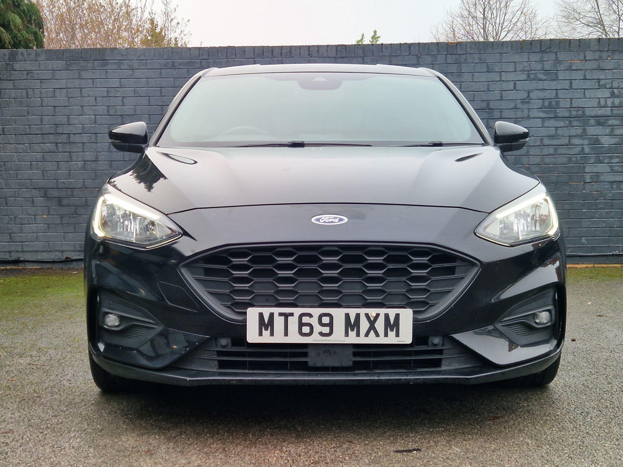 Ford Focus - Image 17