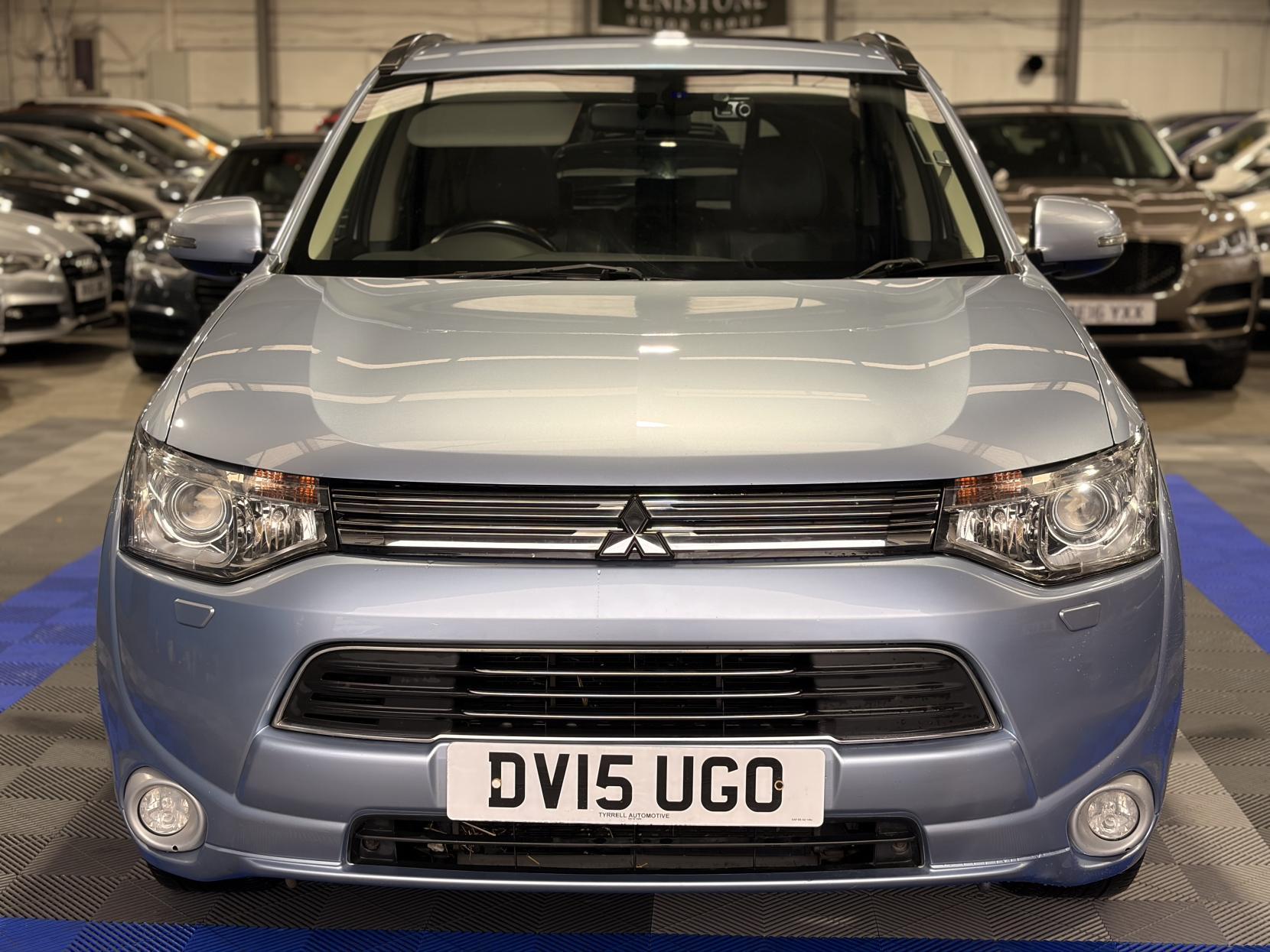 Mitsubishi Outlander - Image 2