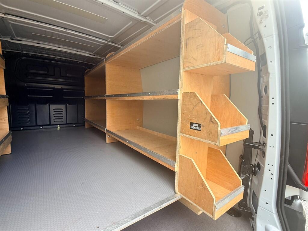 Mercedes Vito - Image 12