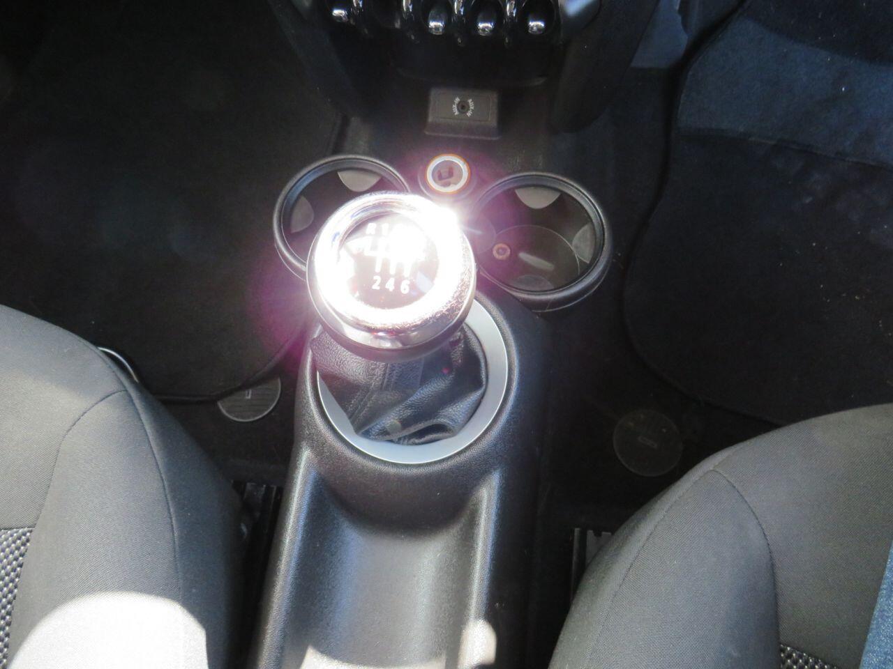 MINI Hatch - Image 15