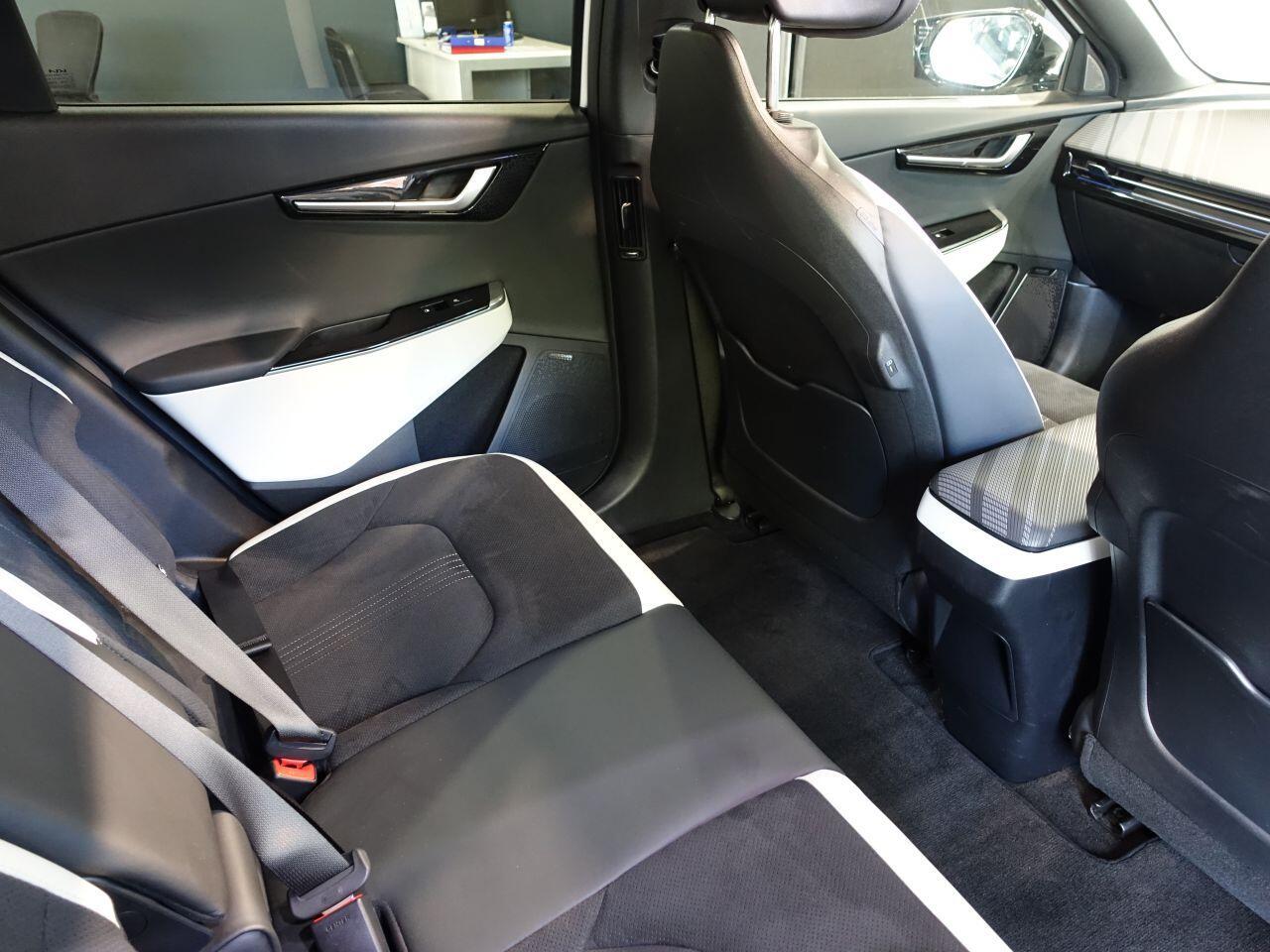Kia EV6 - Image 17