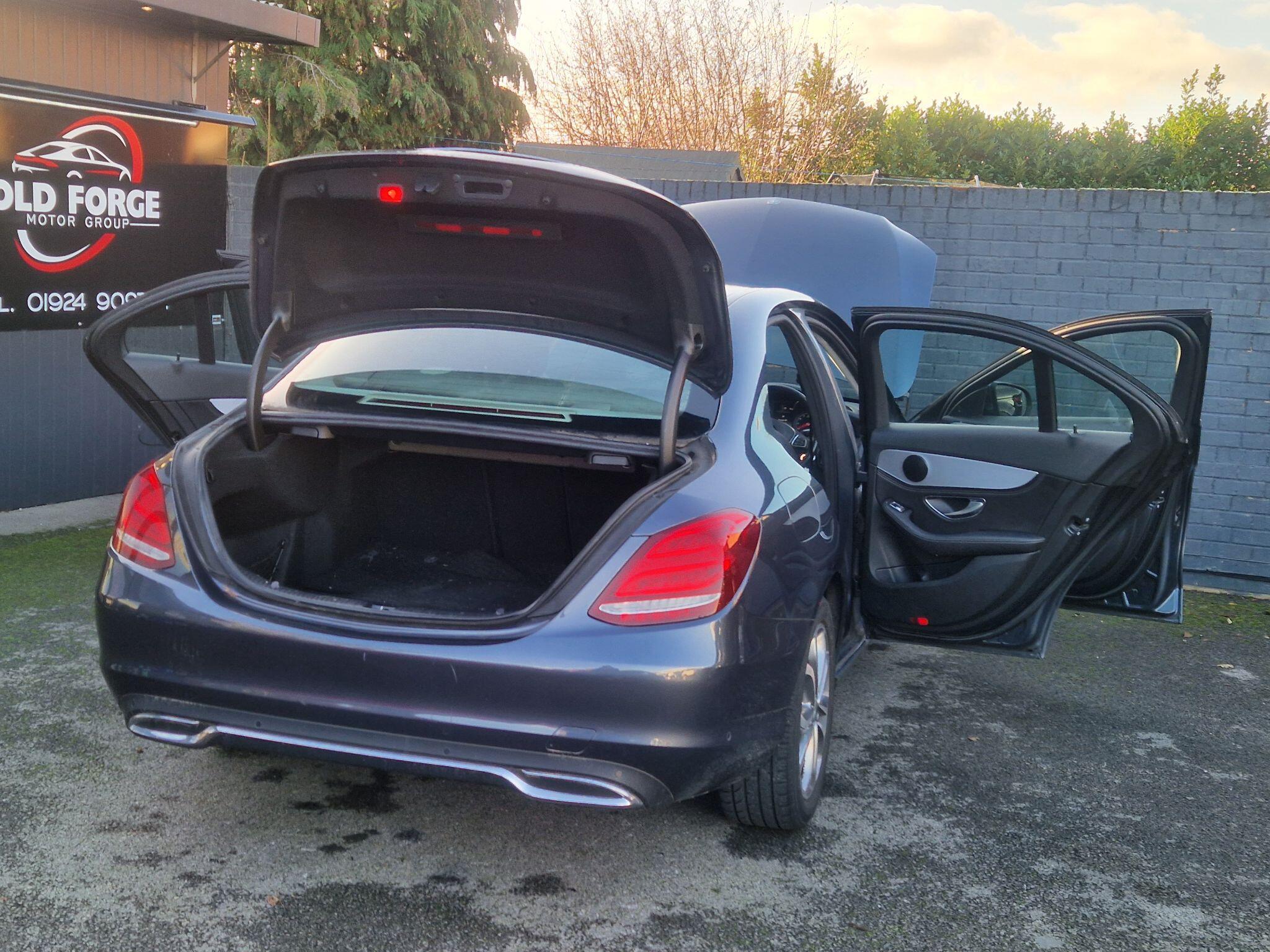 Mercedes C Class - Image 21