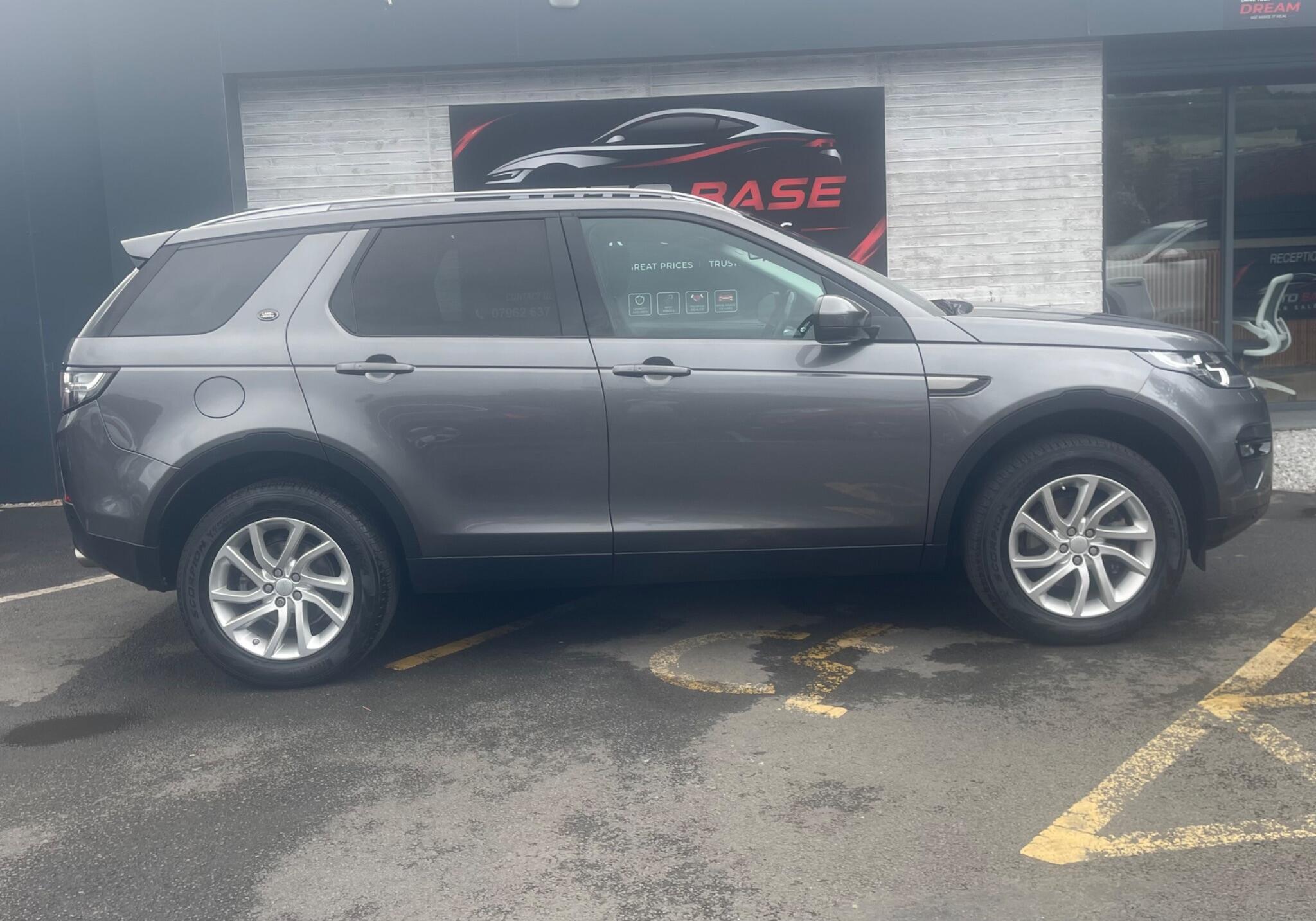 Land Rover DISCOVERY SPORT - Image 20