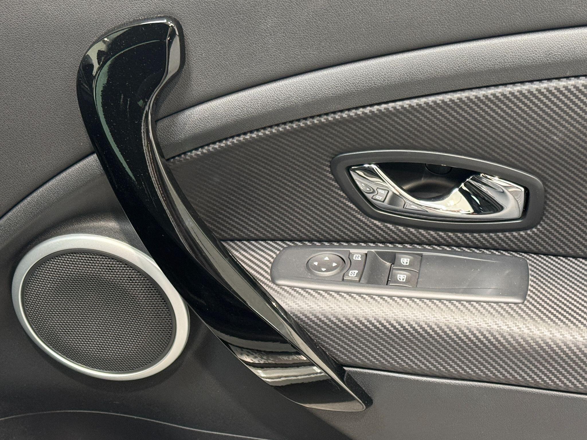 Renault Megane - Image 62