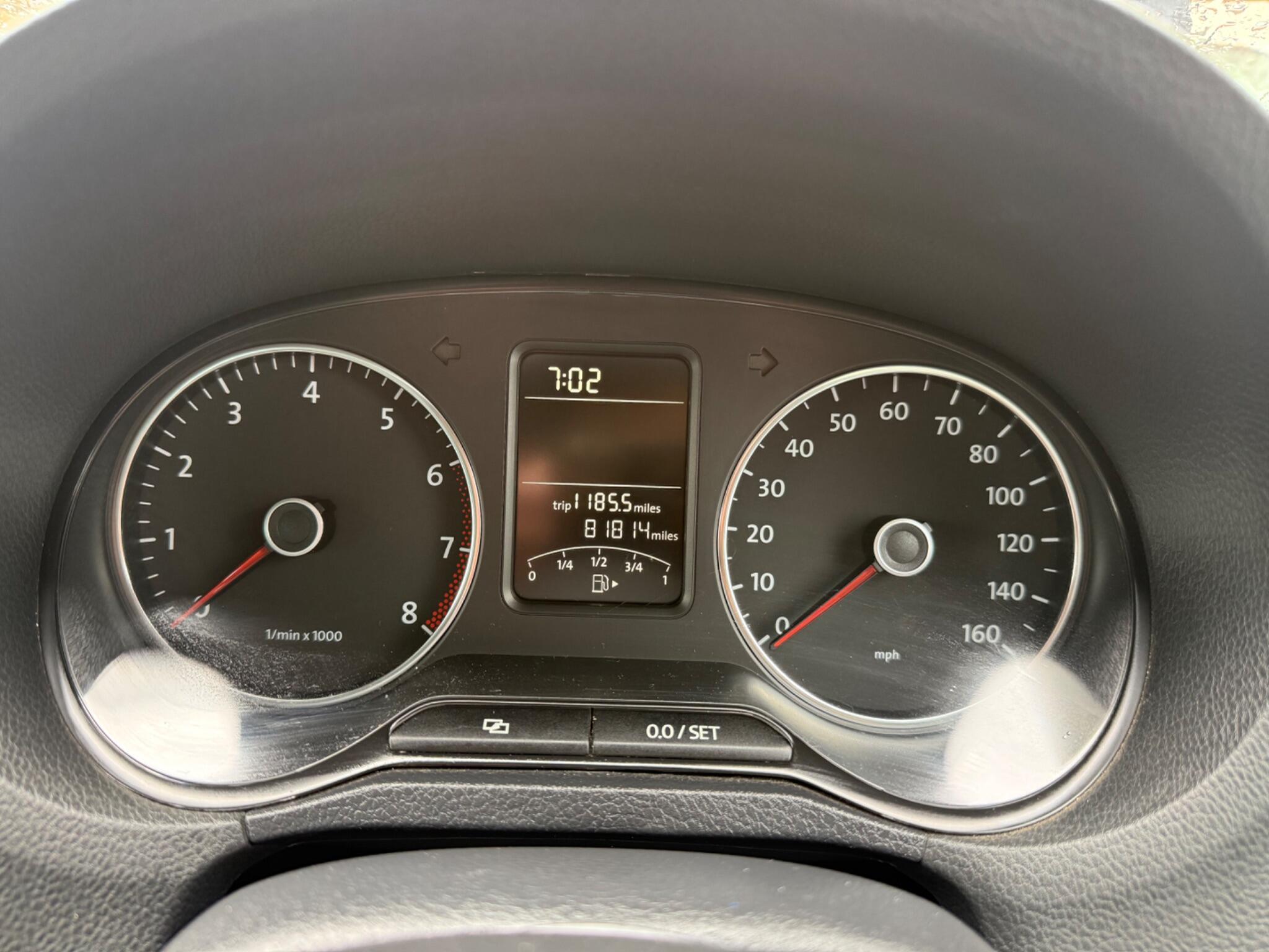 Volkswagen Polo - Image 11