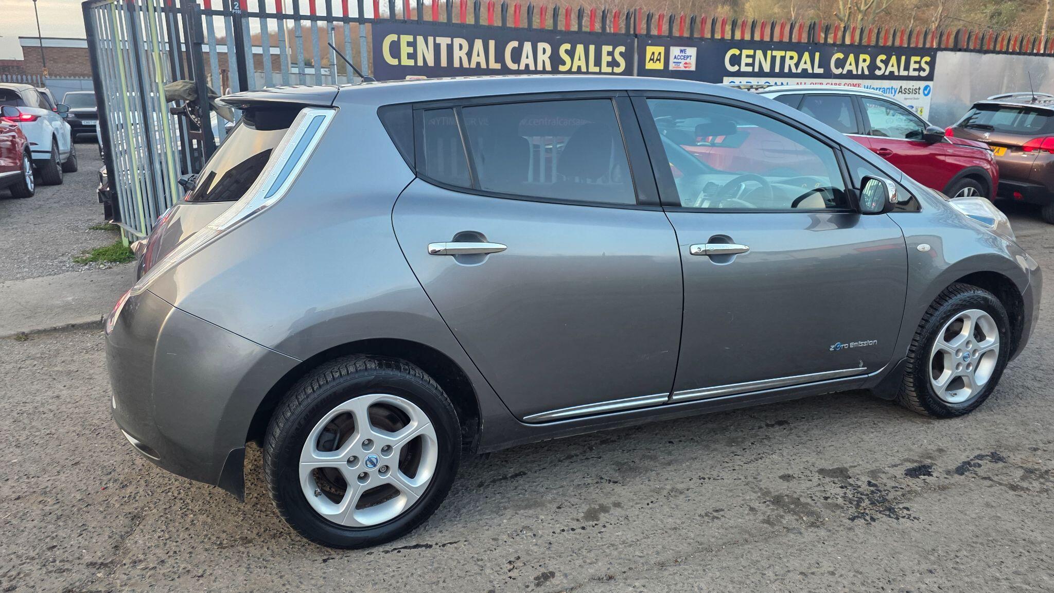 Nissan Leaf - Image 8