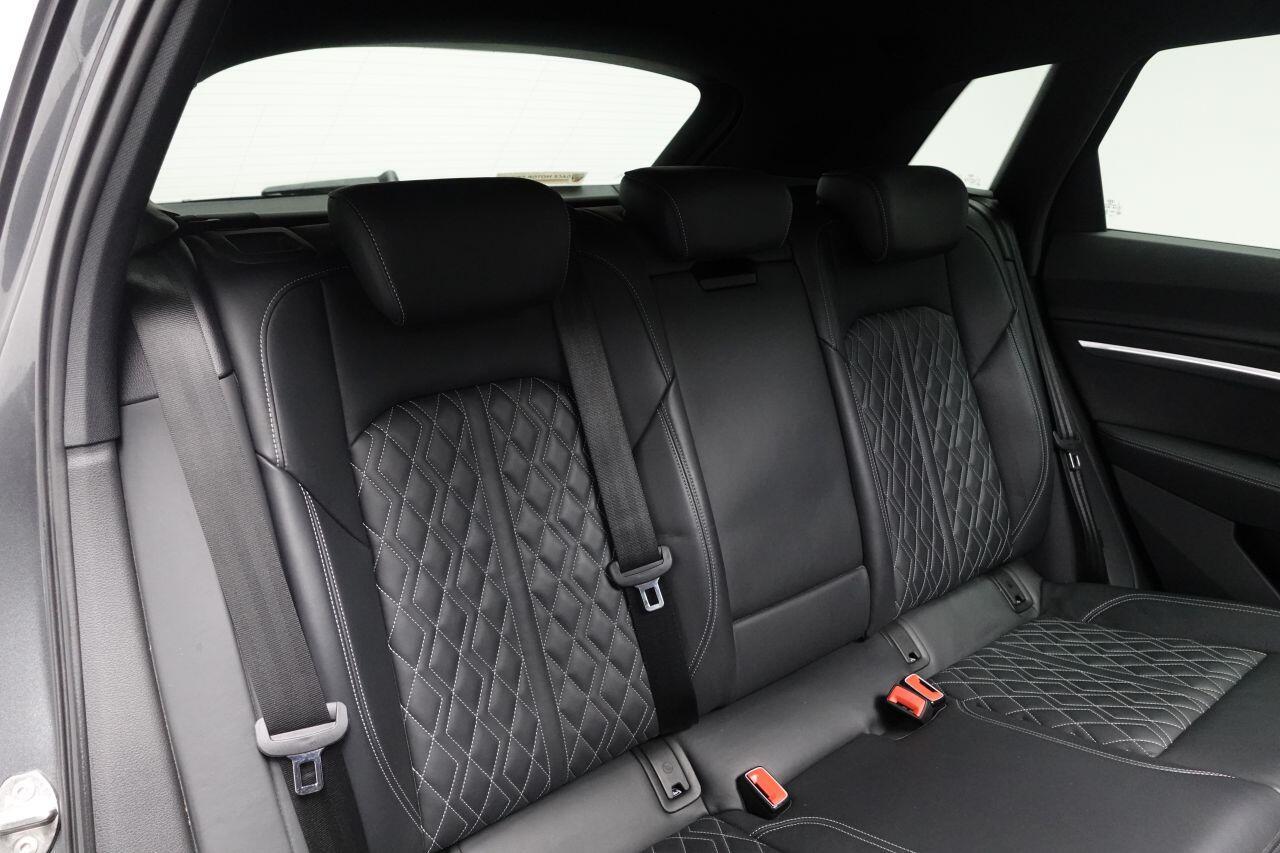 Audi E-Tron - Image 31