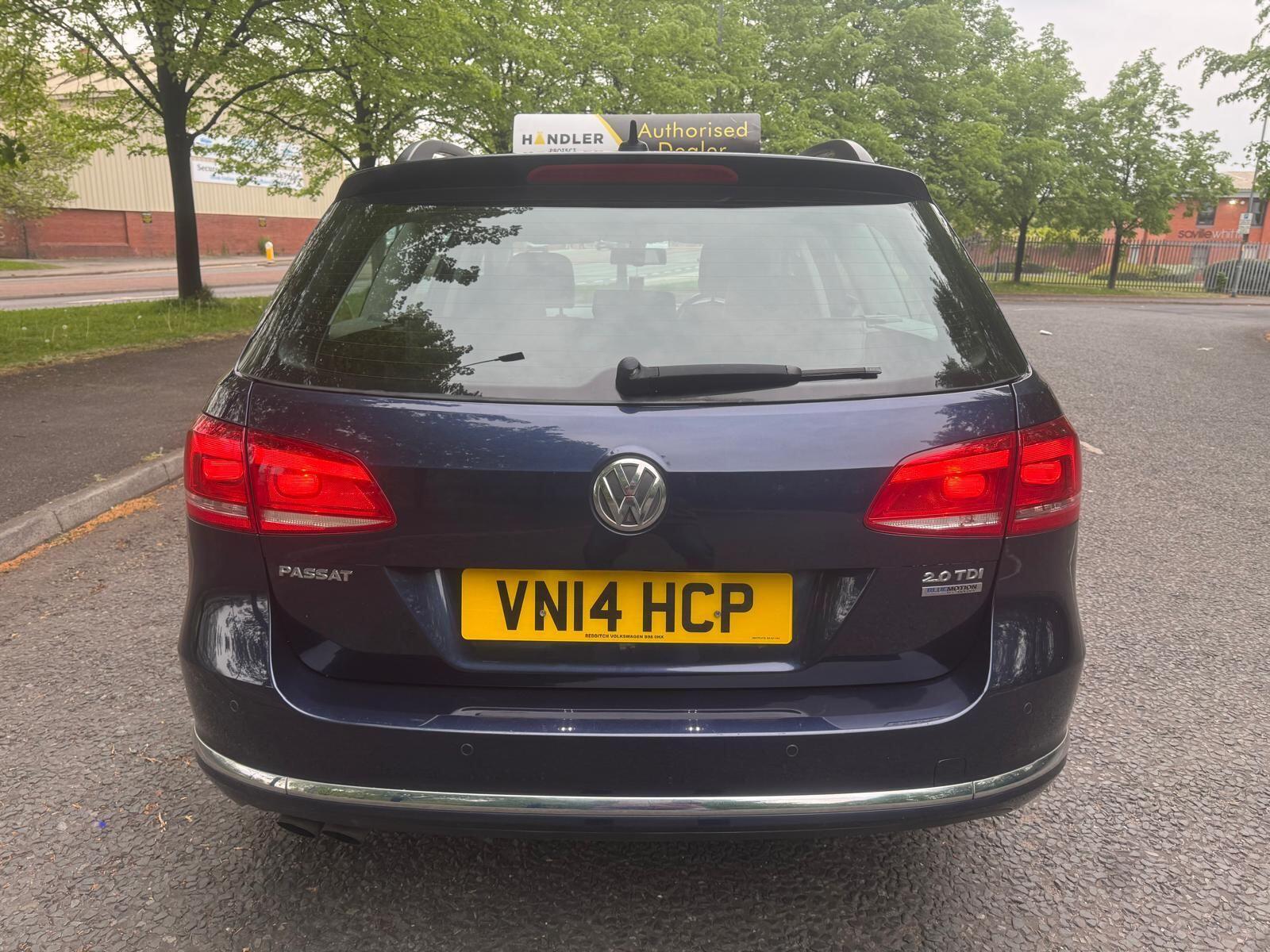 Volkswagen Passat - Image 9