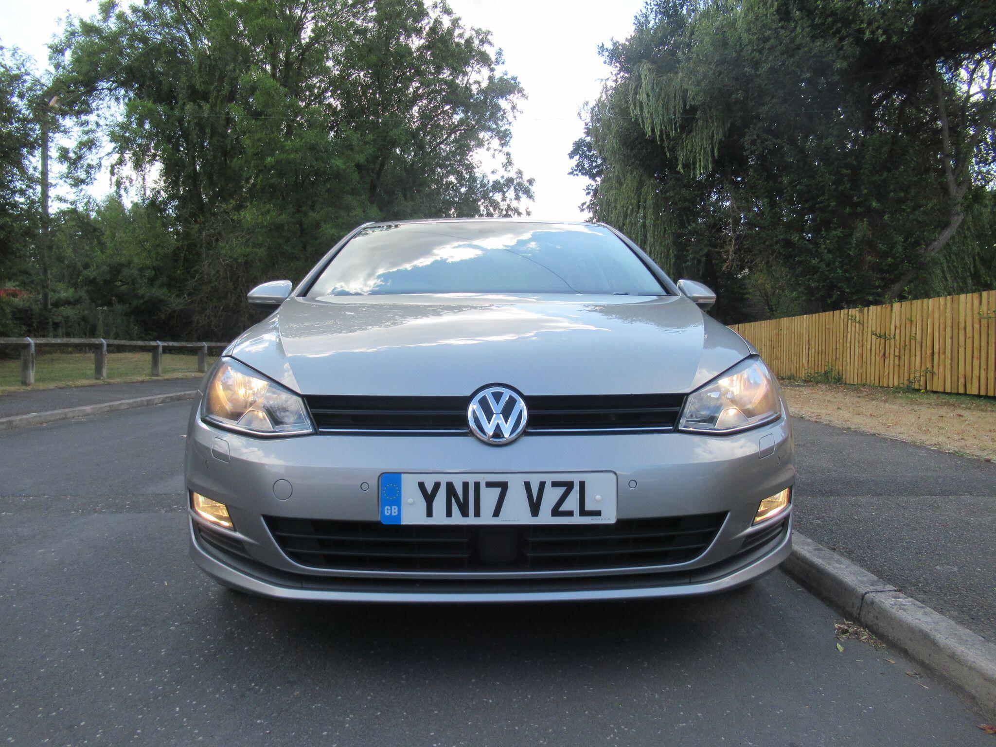Volkswagen Golf - Image 6