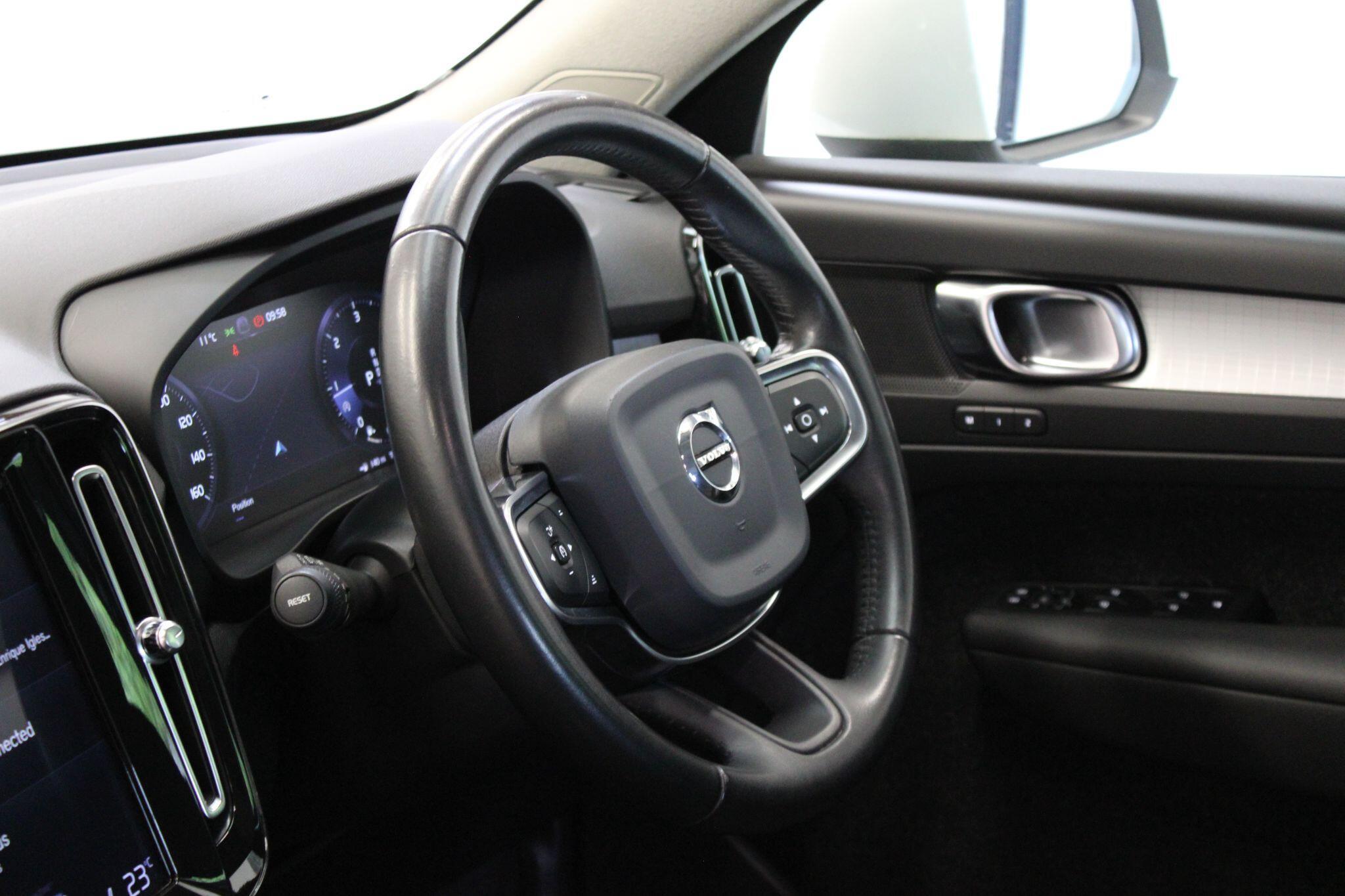 Volvo XC40 - Image 30