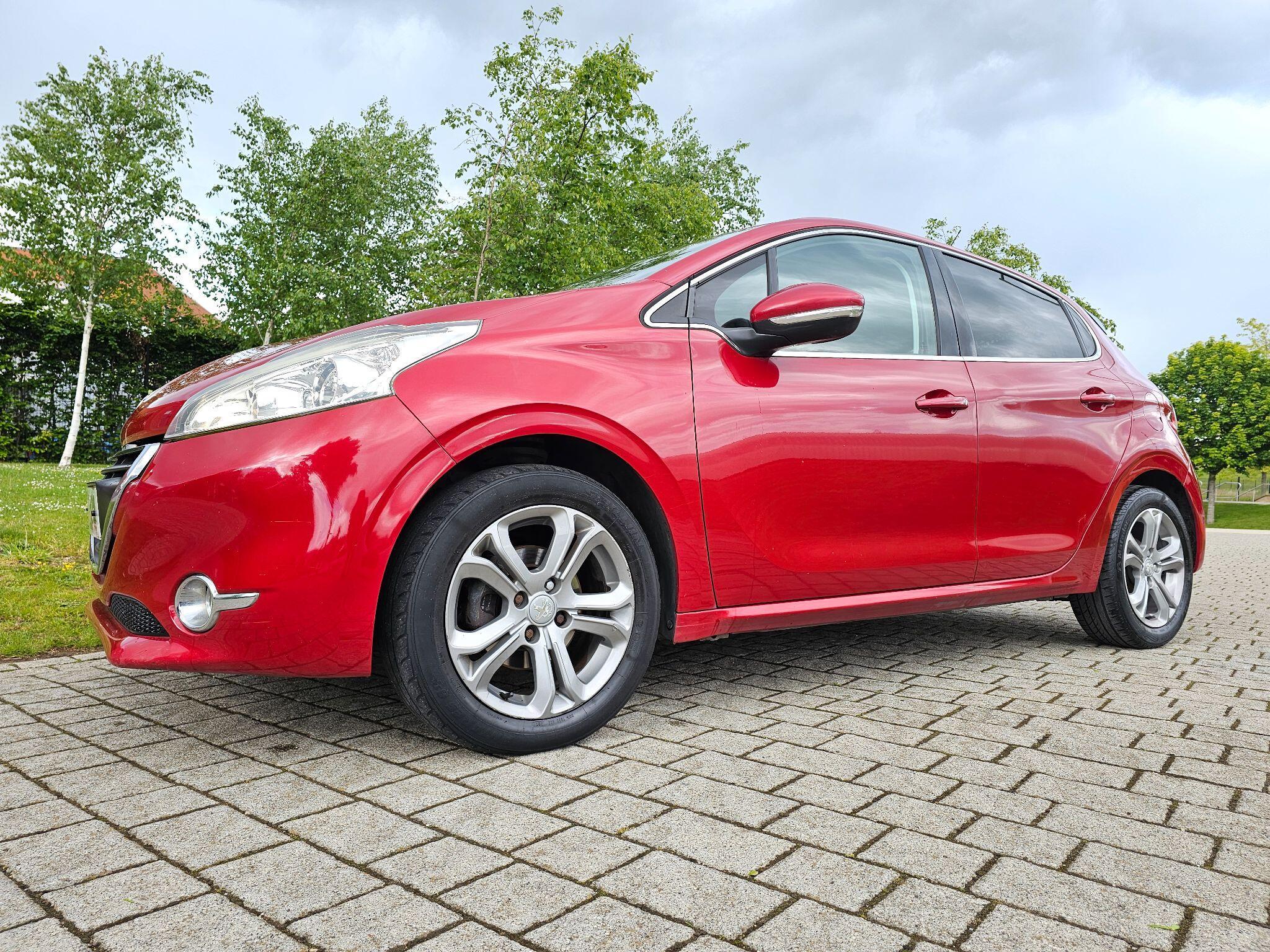 Peugeot 208 - Image 33