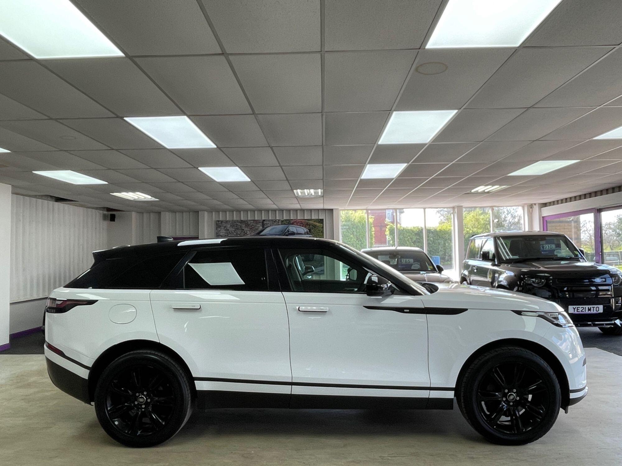 Land Rover Range Rover Velar - Image 12