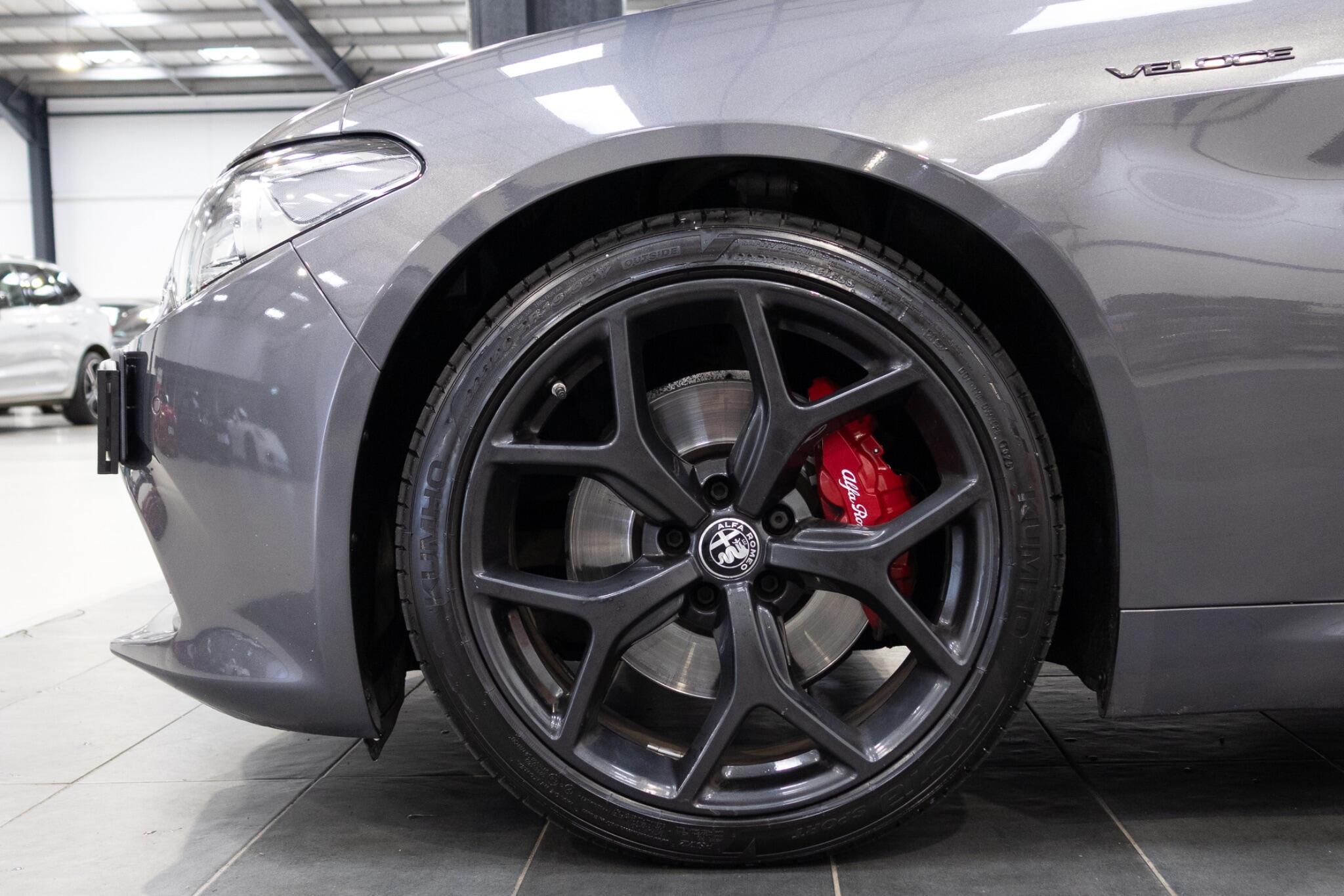 Alfa Romeo Giulia - Image 9