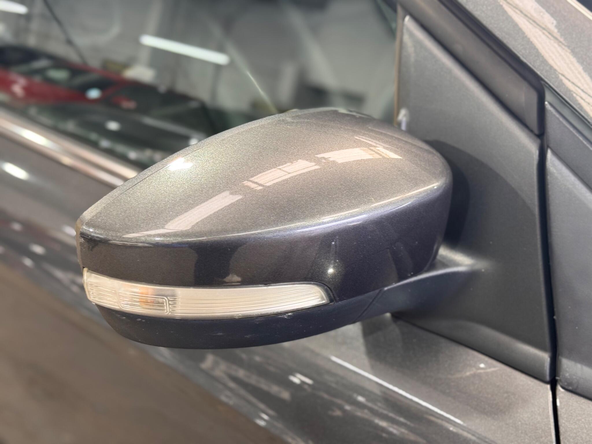 Ford Kuga - Image 13