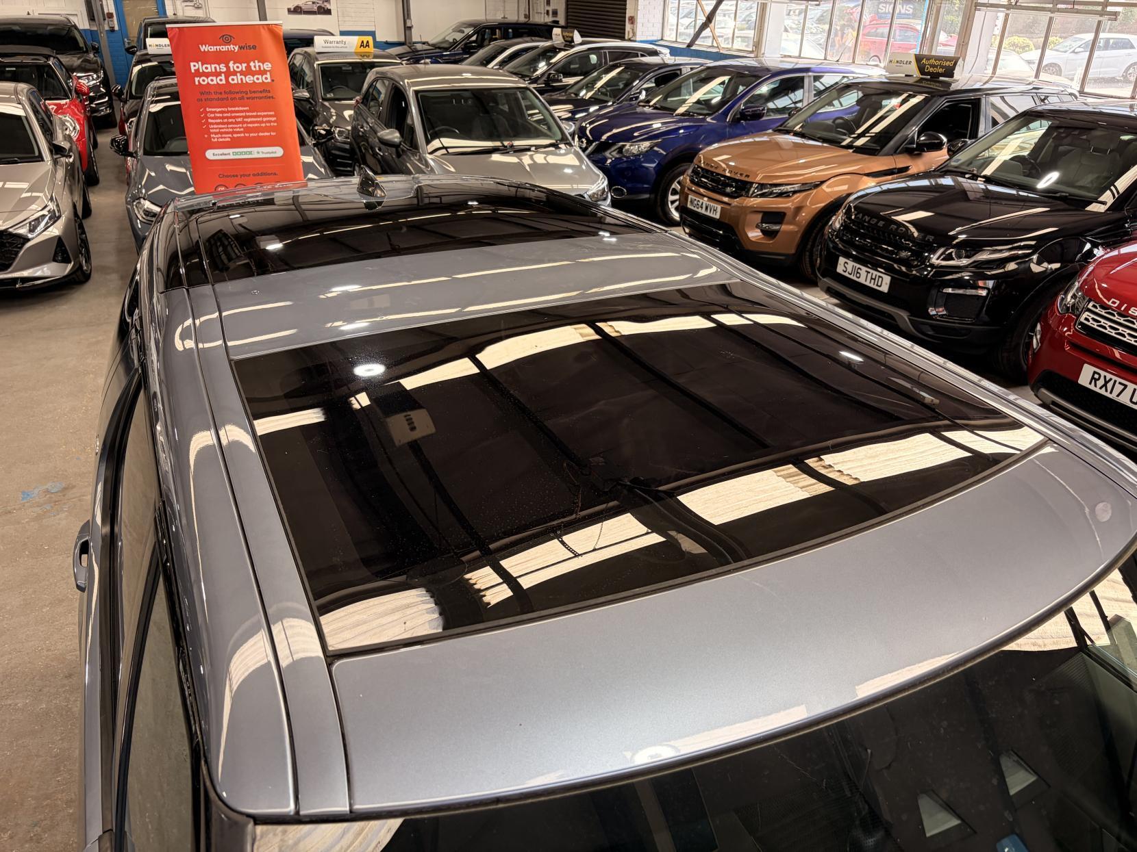 Land Rover Discovery - Image 20