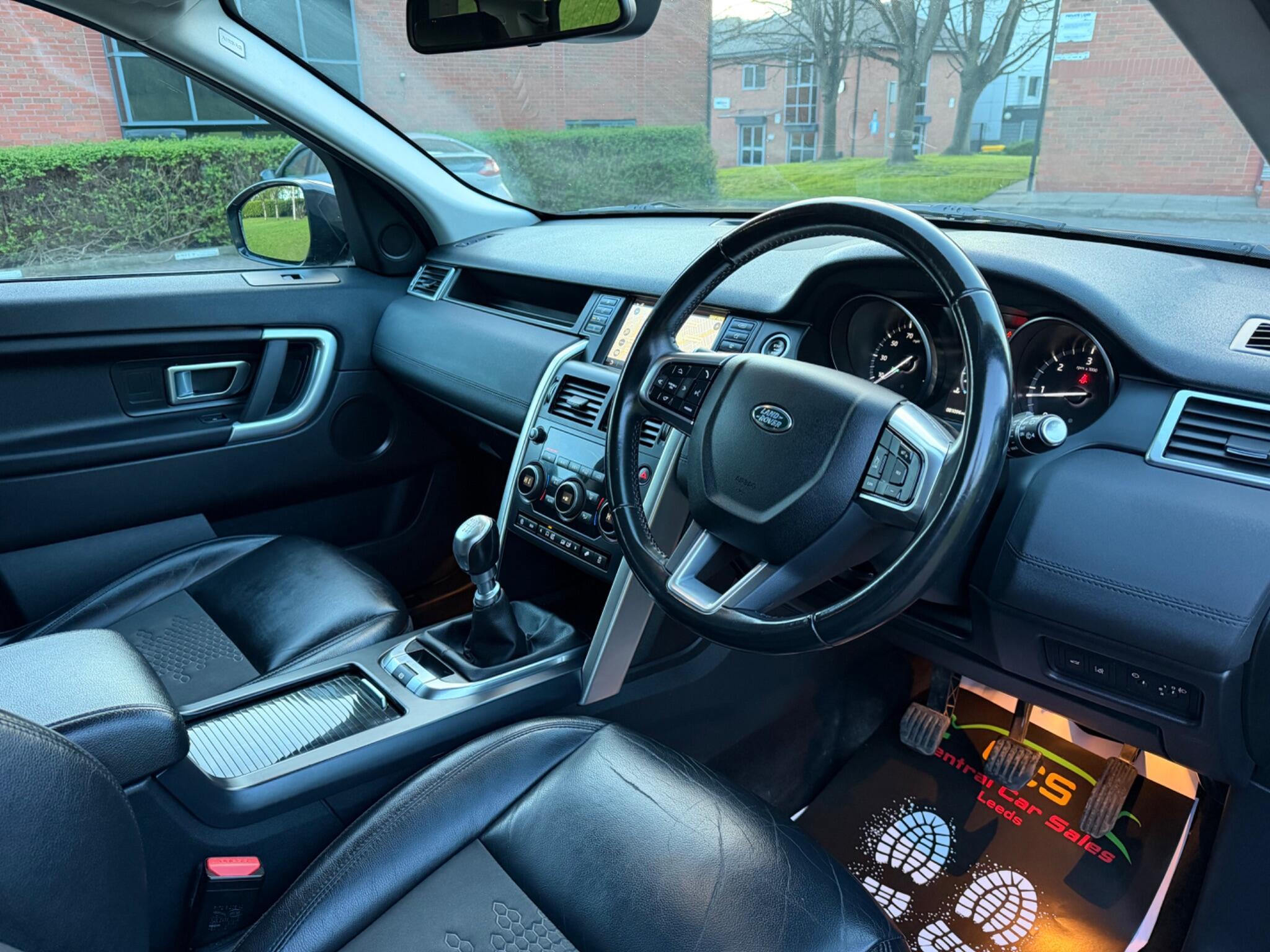 Land Rover DISCOVERY SPORT - Image 30