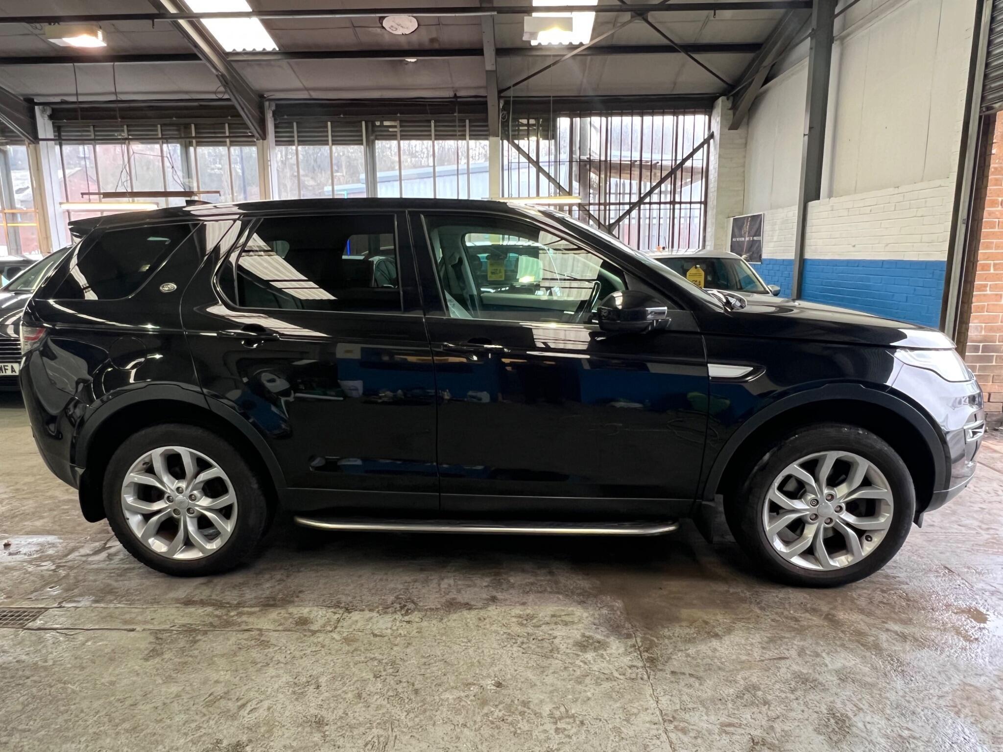 Land Rover DISCOVERY SPORT - Image 17