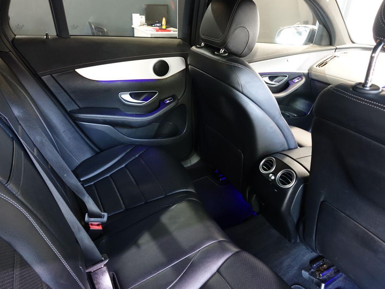 Mercedes Eqc - Image 15