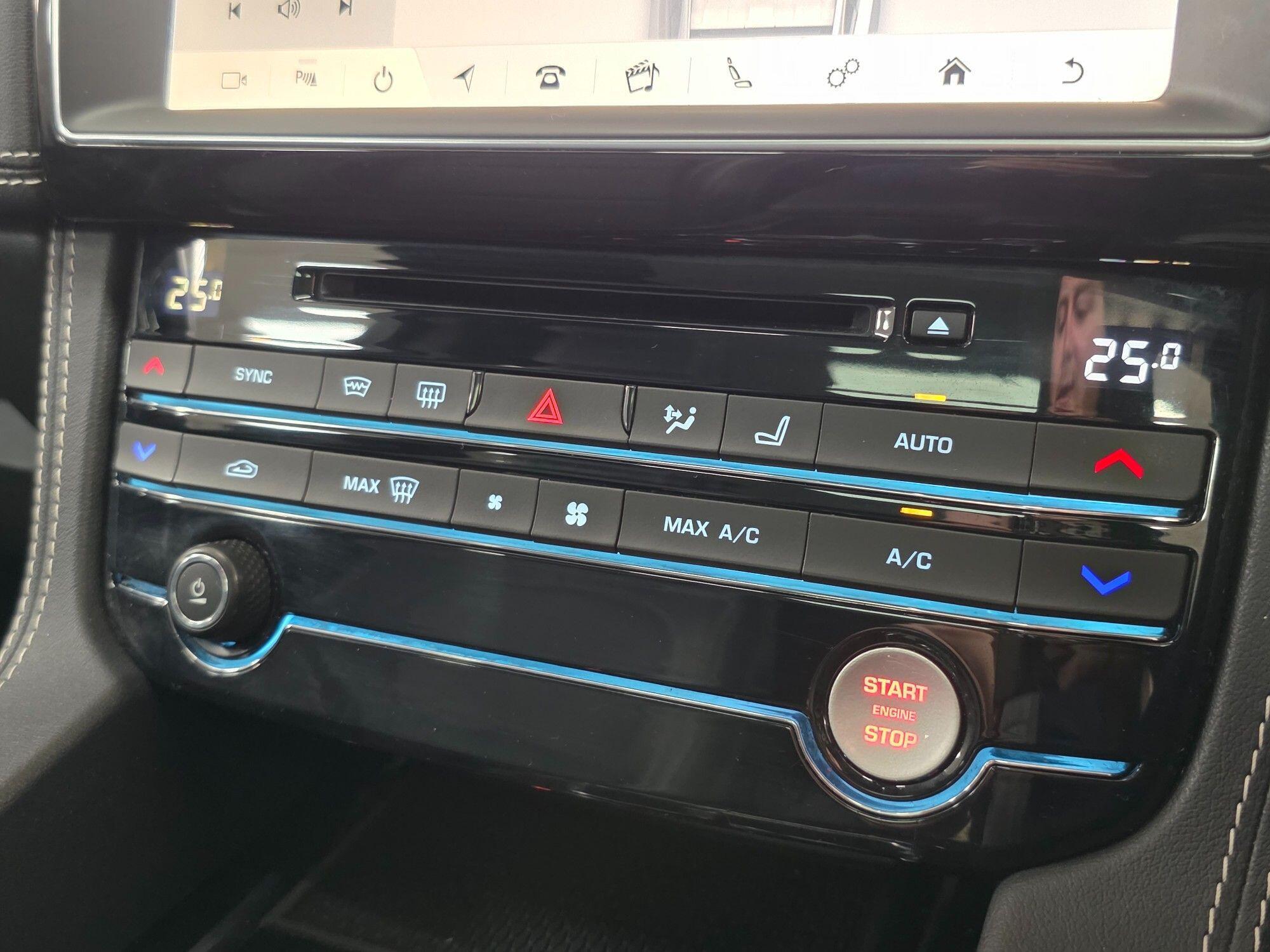 Jaguar F-Pace - Image 43