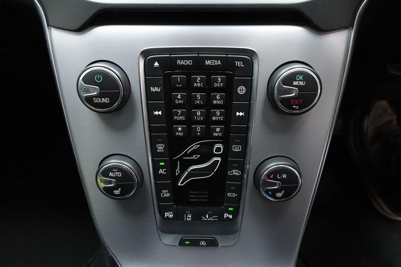 Volvo V40 CROSS COUNTRY - Image 19