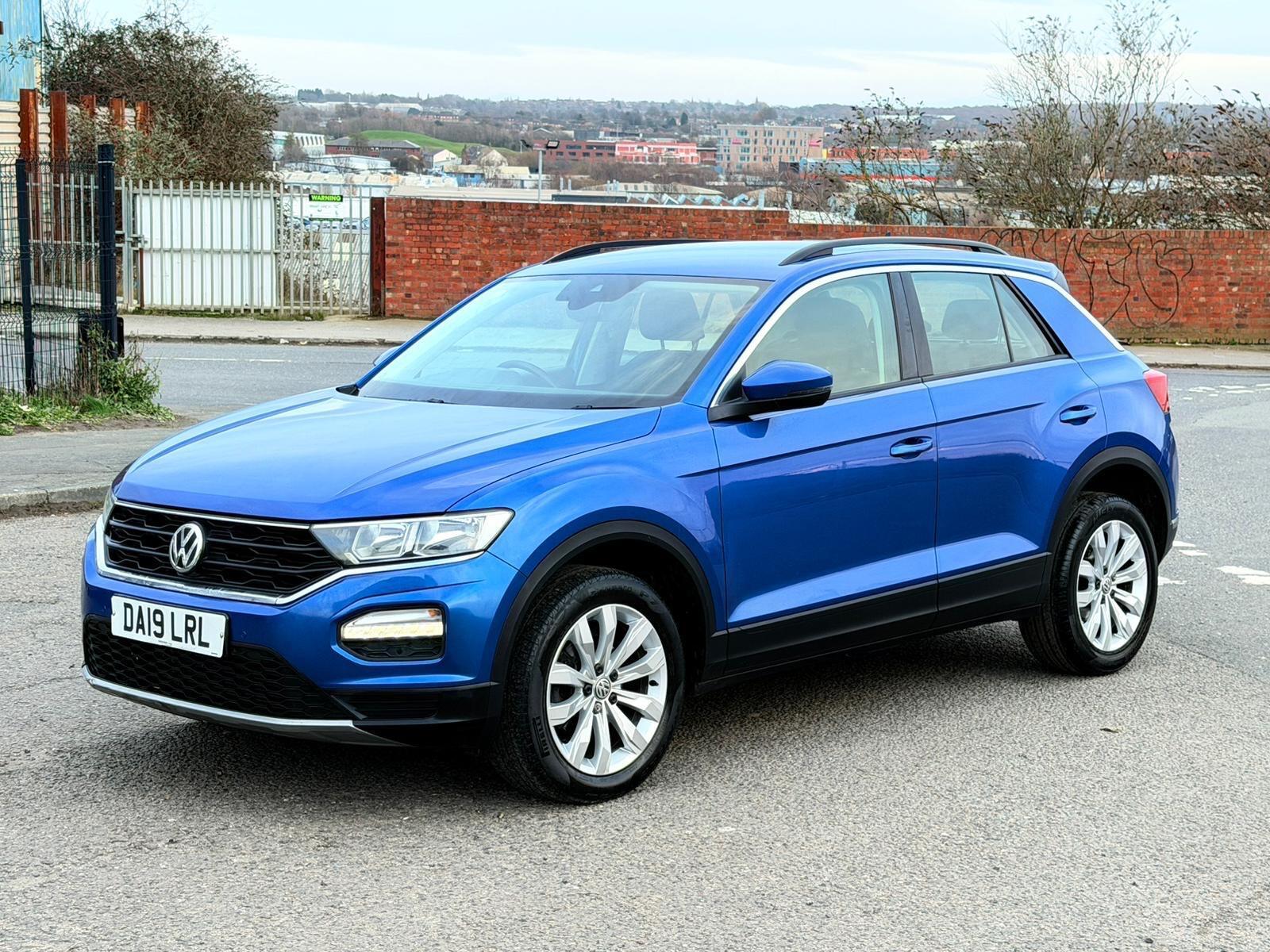 Volkswagen T-Roc - Image 18