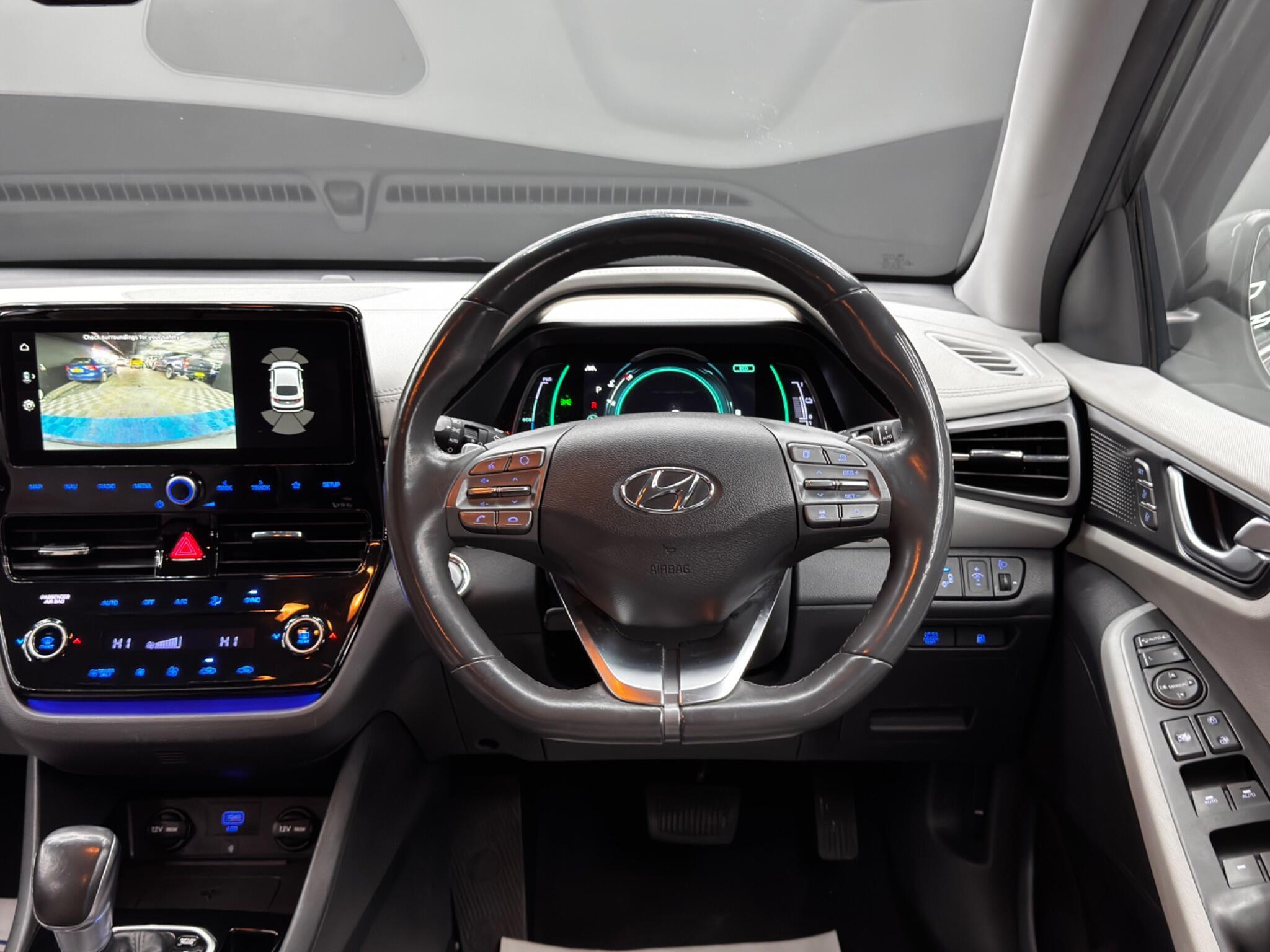 Hyundai Ioniq - Image 18