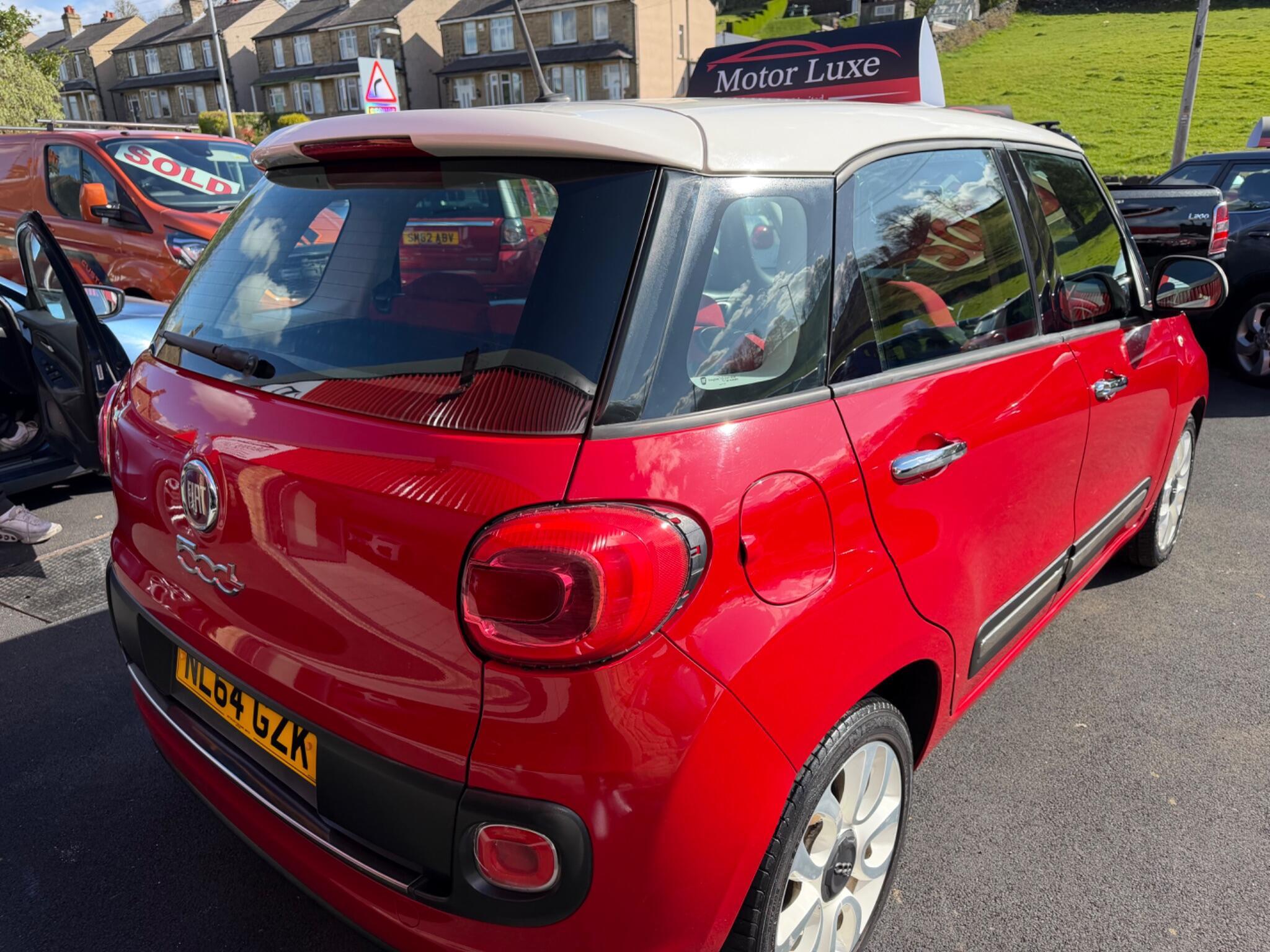 Fiat 500L - Image 12
