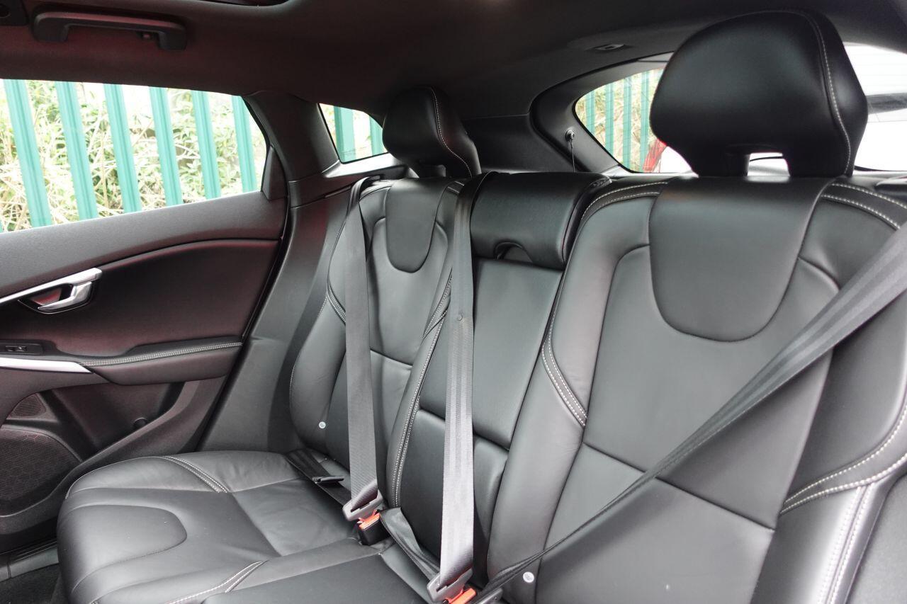 Volvo V40 - Image 20