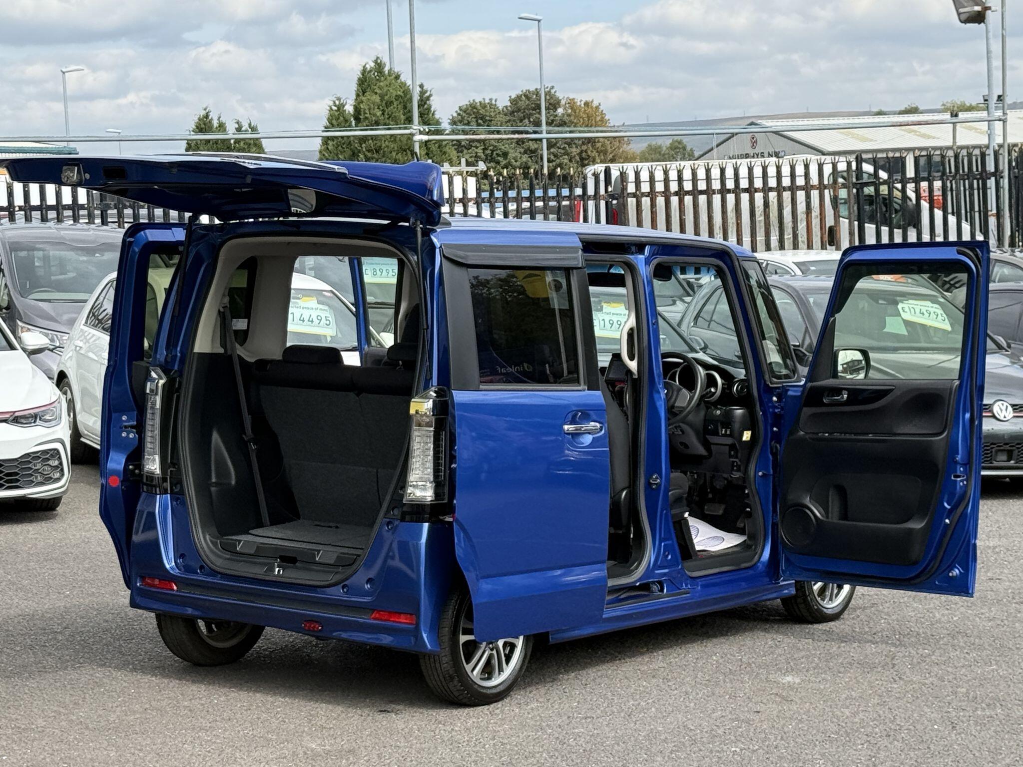 Honda N-Box - Image 2