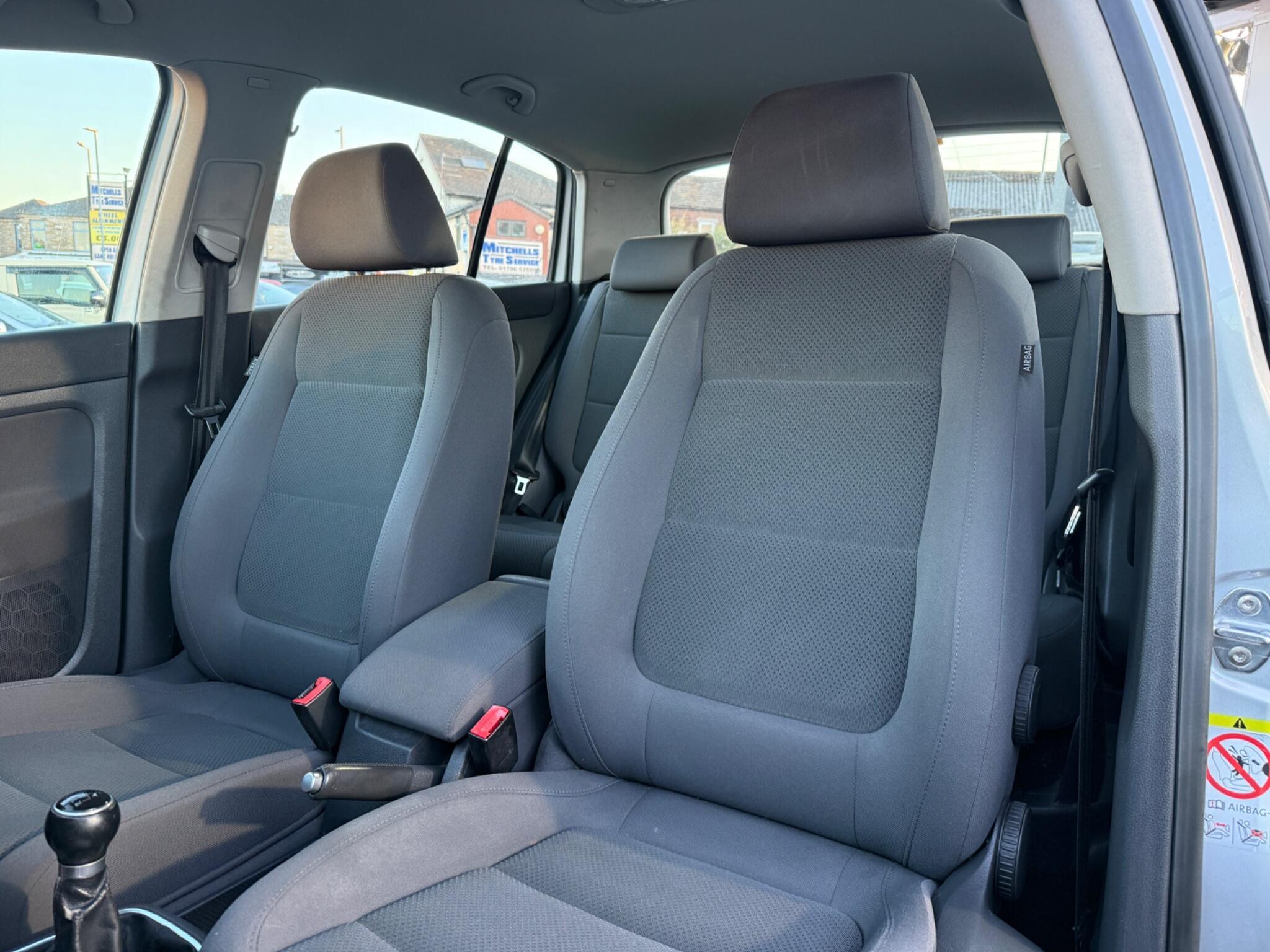 Volkswagen Golf Plus - Image 24