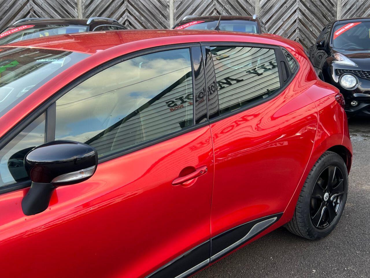 Renault Clio - Image 11